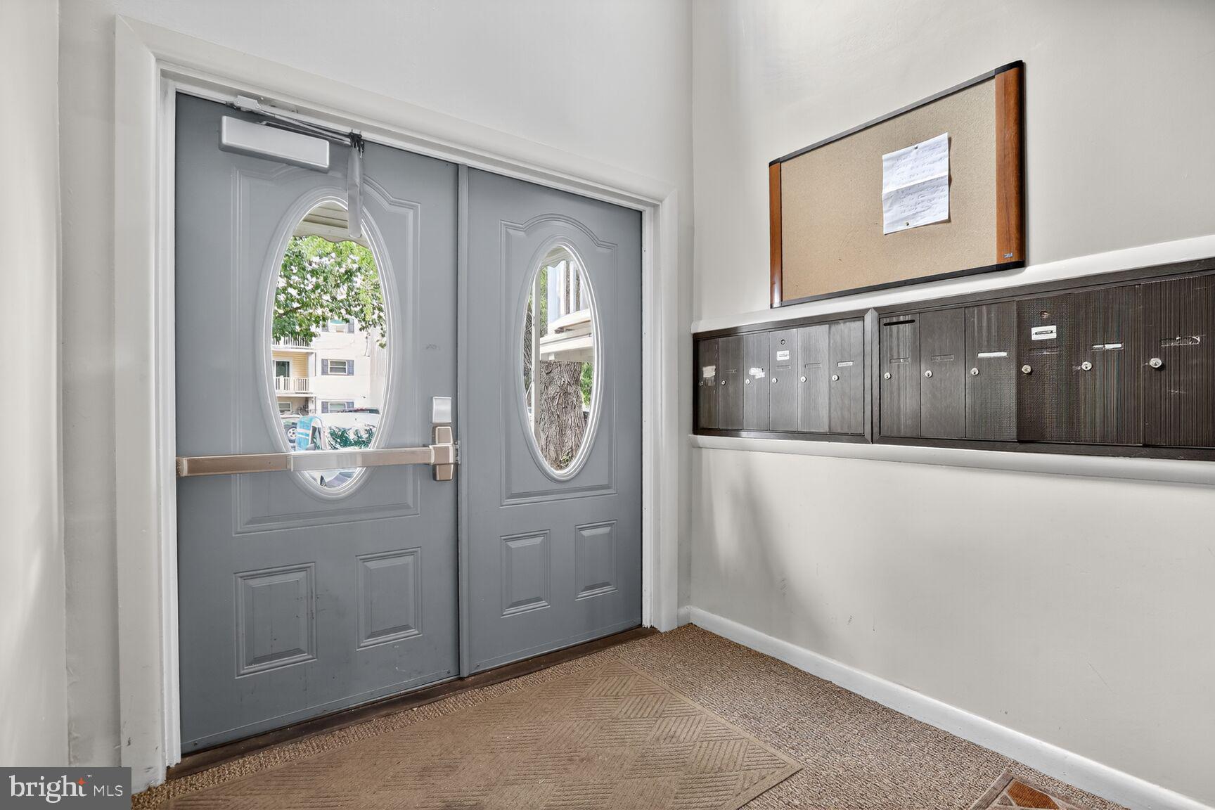 WARREN LODGE CONDOMINIUMS - Residential Lease