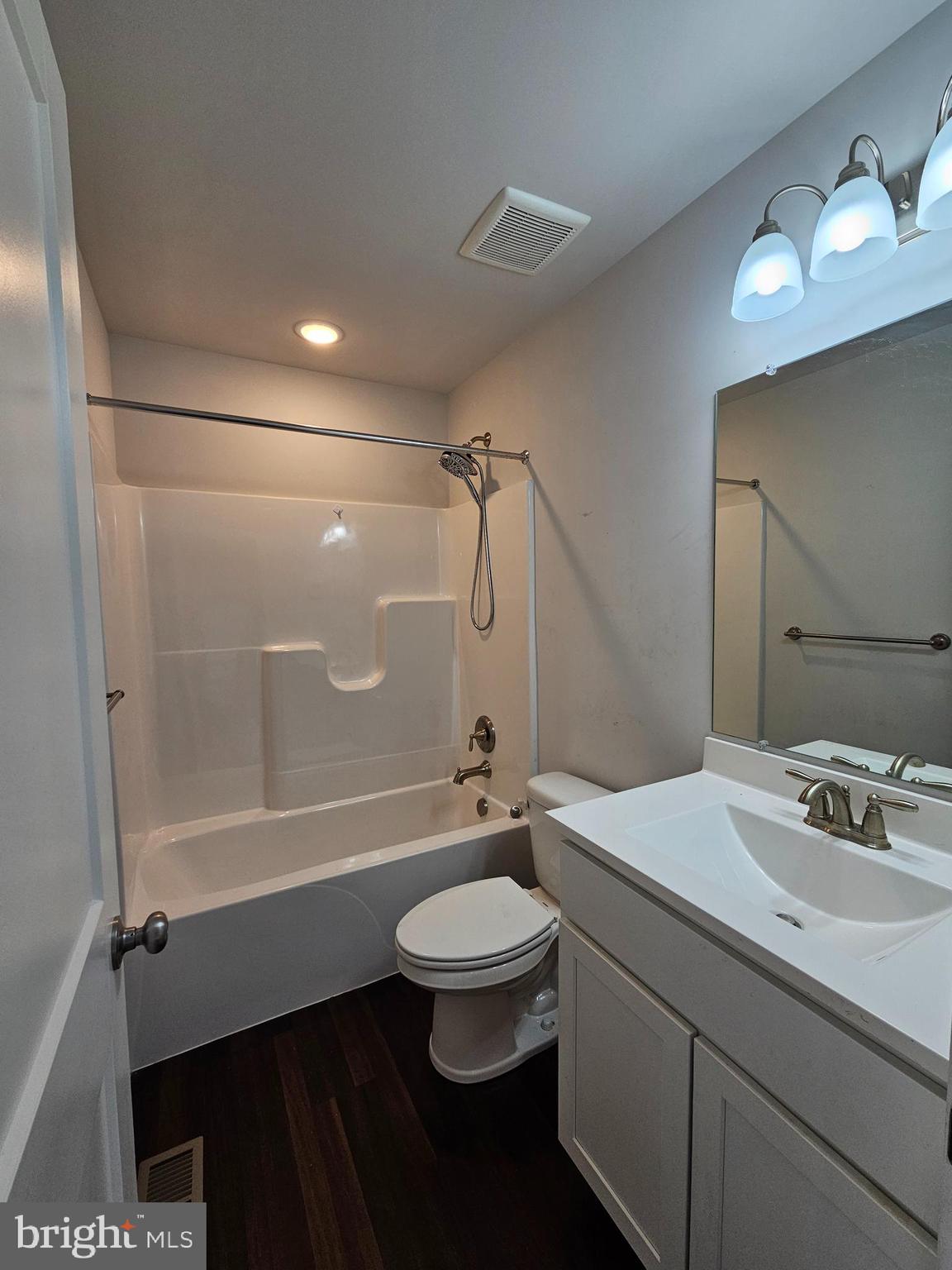 WAUGH - Residential Lease