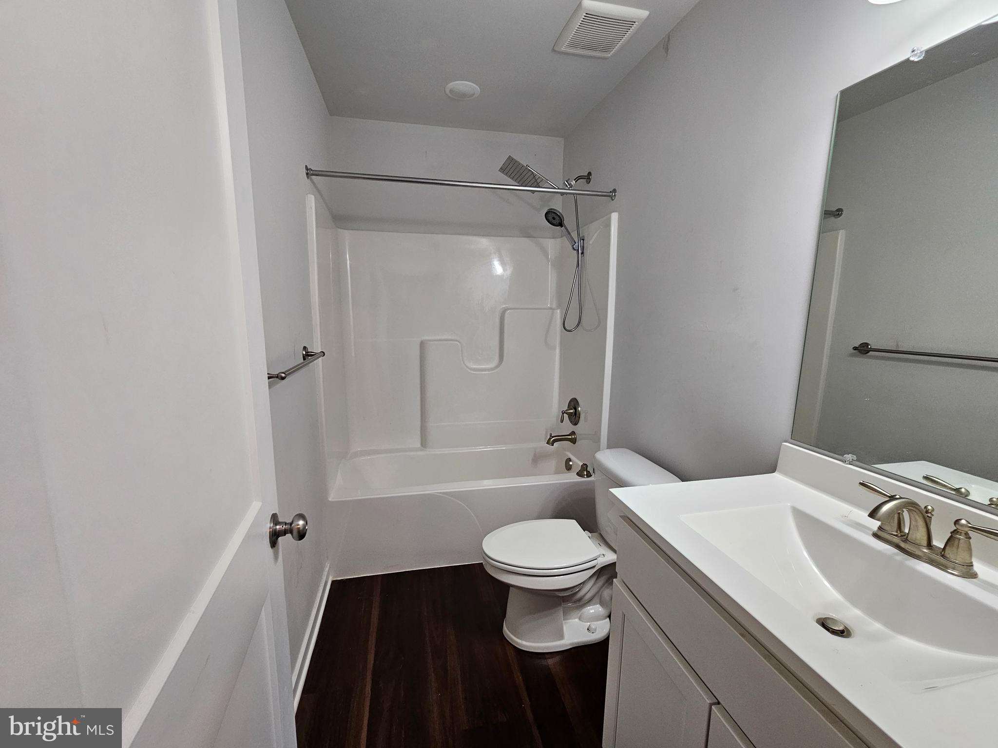 WAUGH - Residential Lease