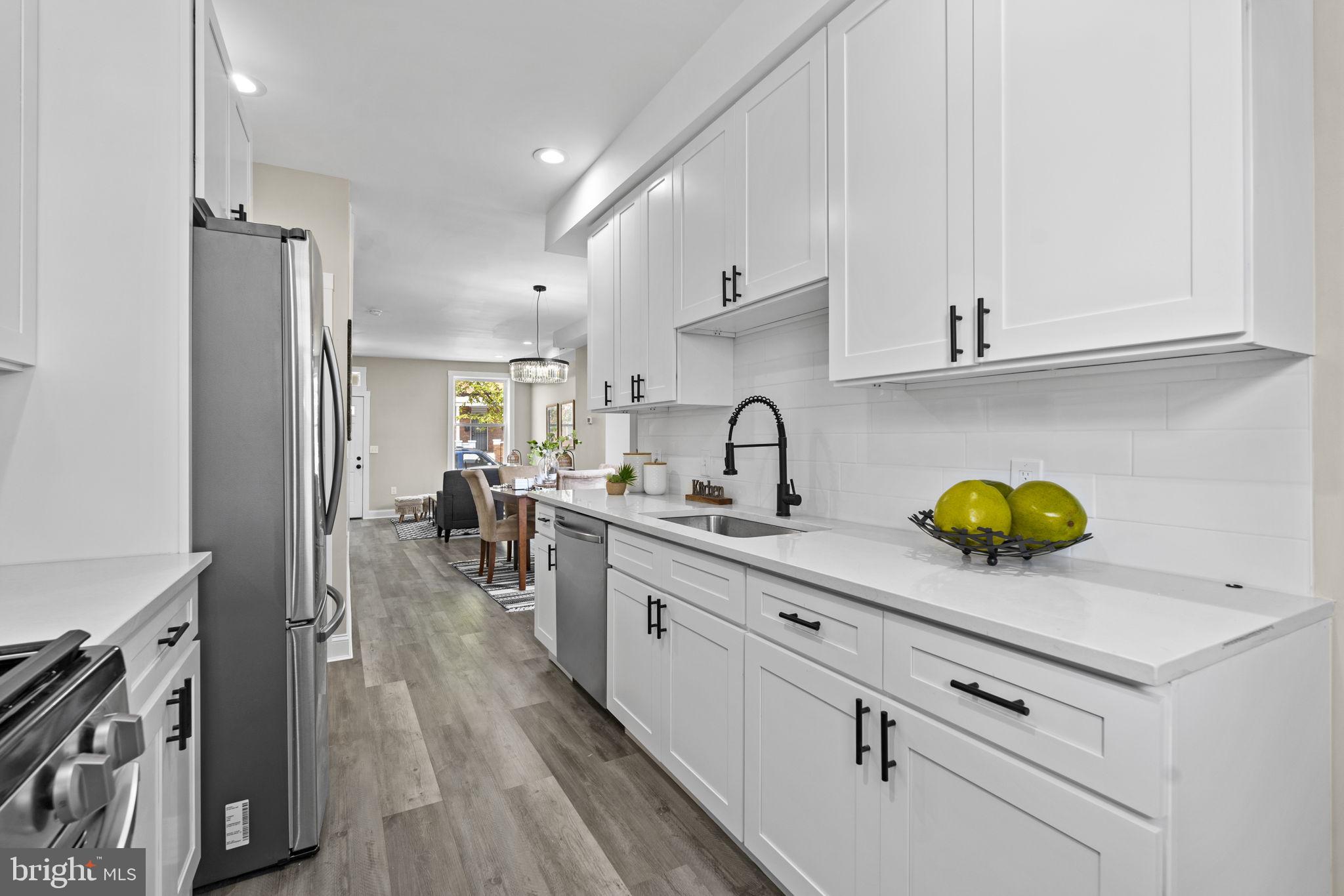 EAST SIDE - Residential