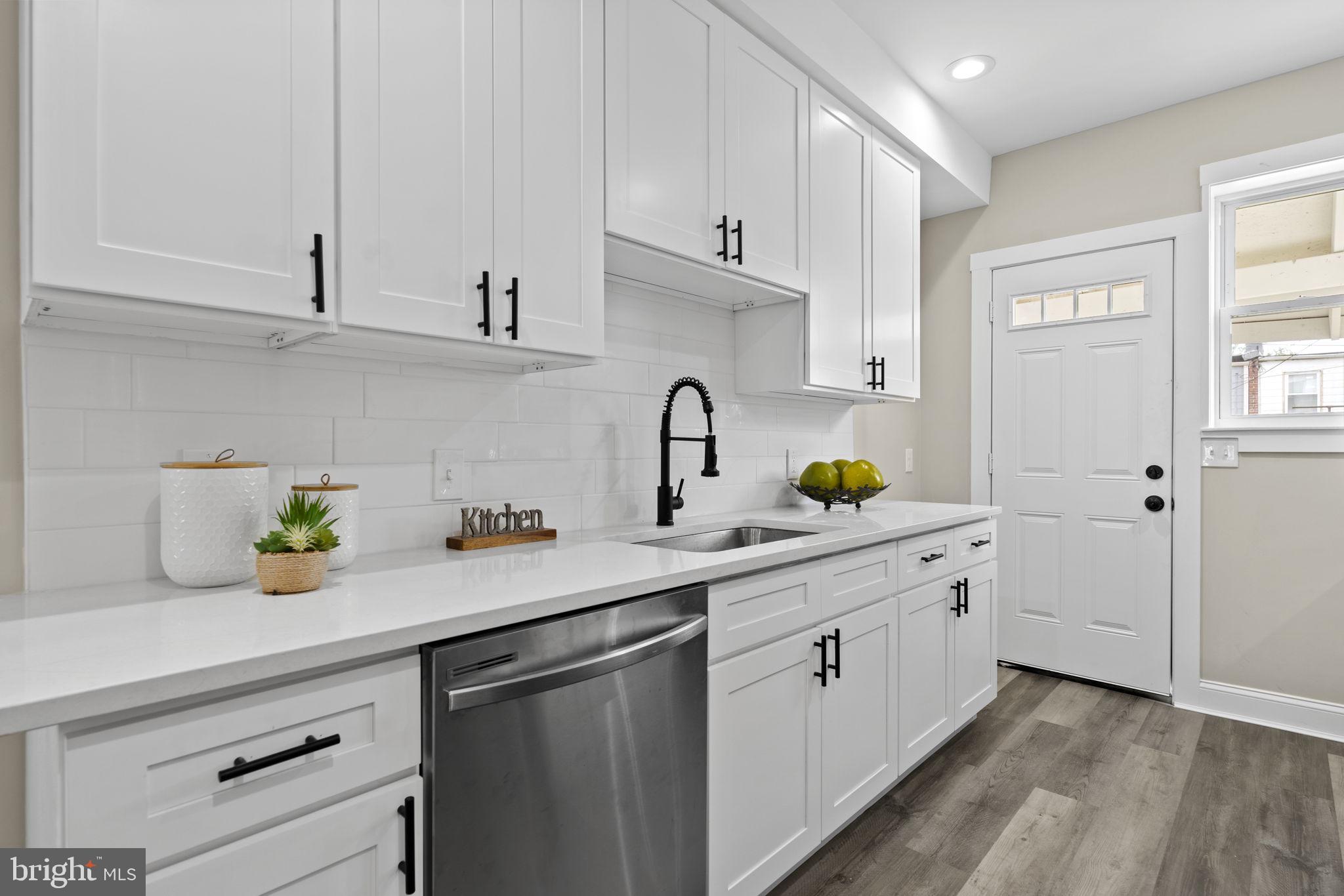 EAST SIDE - Residential