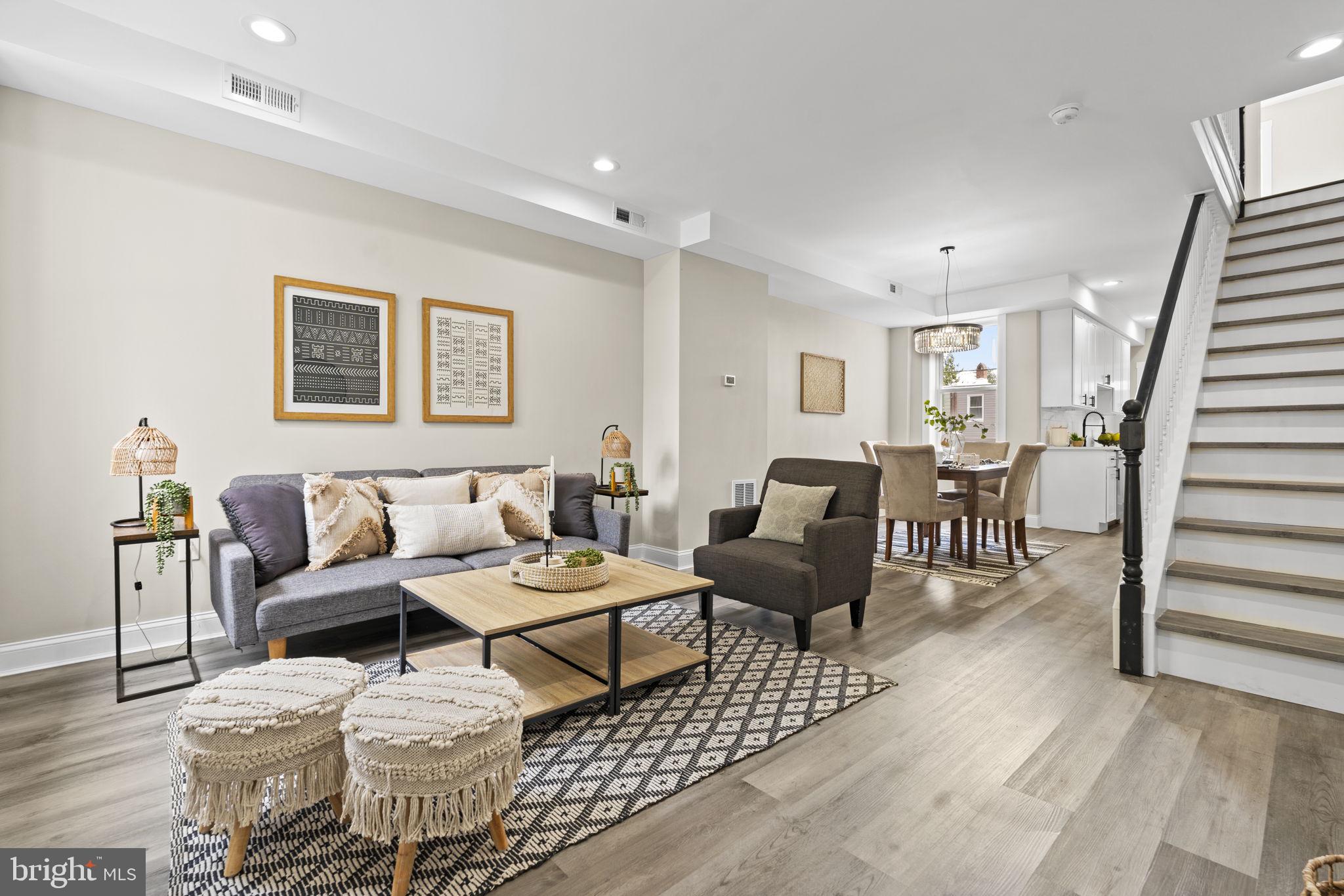 EAST SIDE - Residential