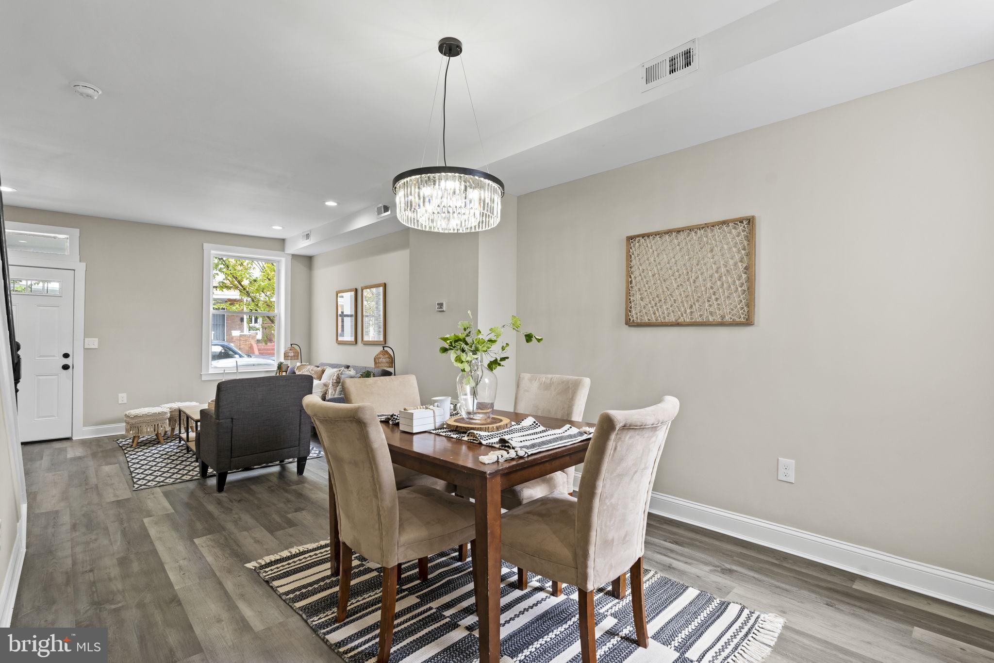 EAST SIDE - Residential