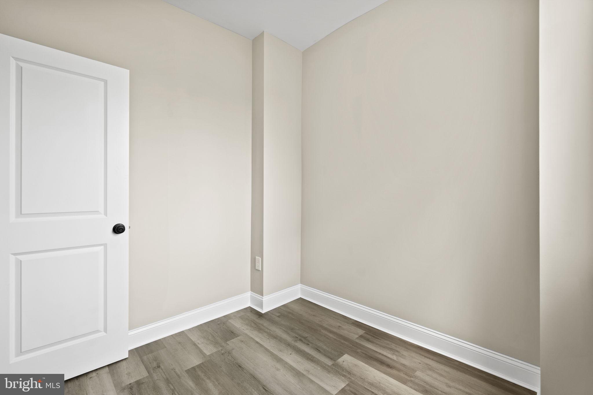 EAST SIDE - Residential