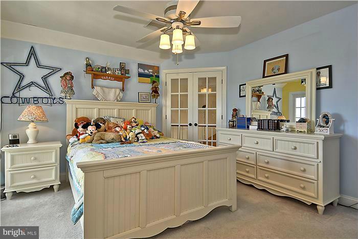 VILLAGES OF ELK NECK - Residential