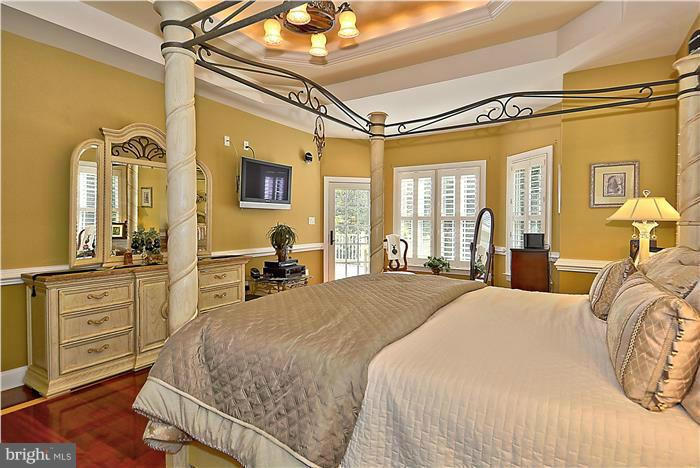 VILLAGES OF ELK NECK - Residential