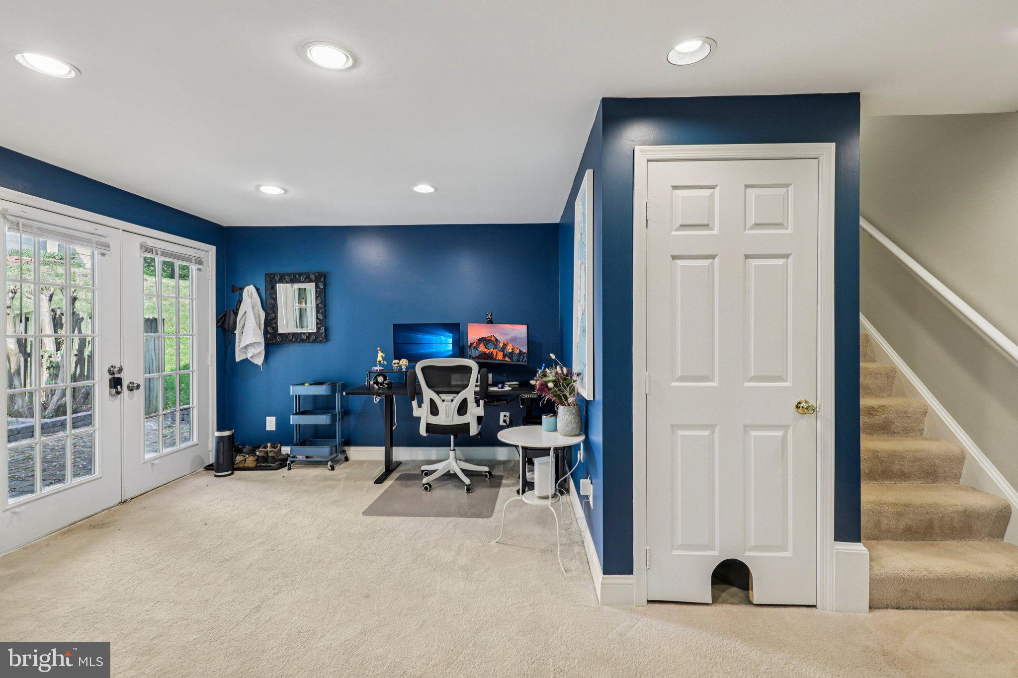 MONTCLAIR ST4 - Residential