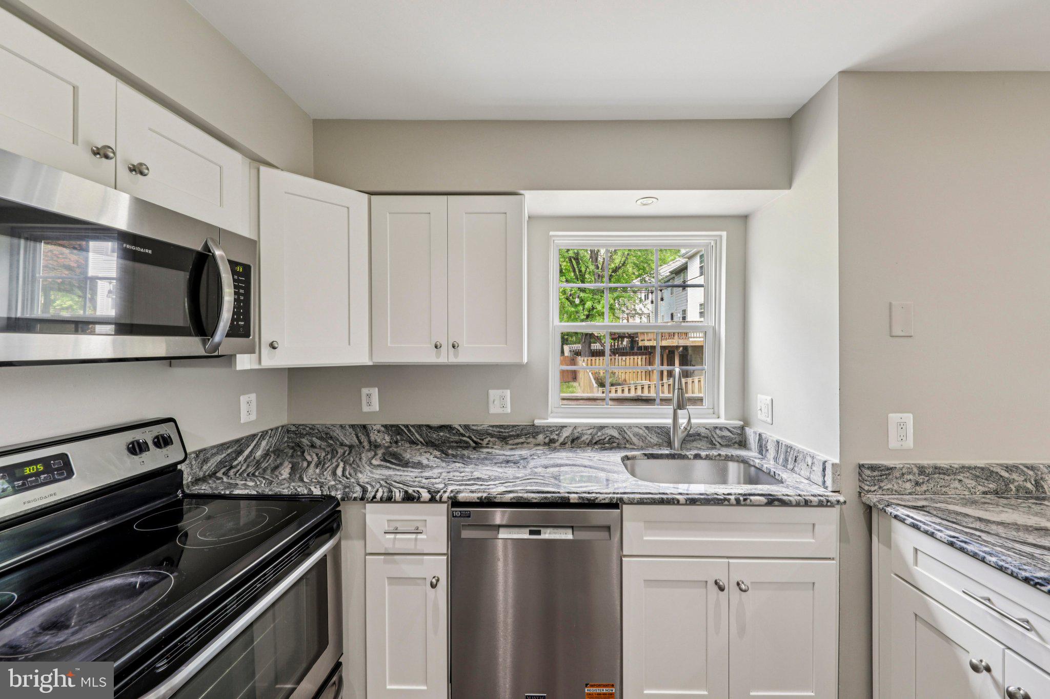 MONTCLAIR ST4 - Residential