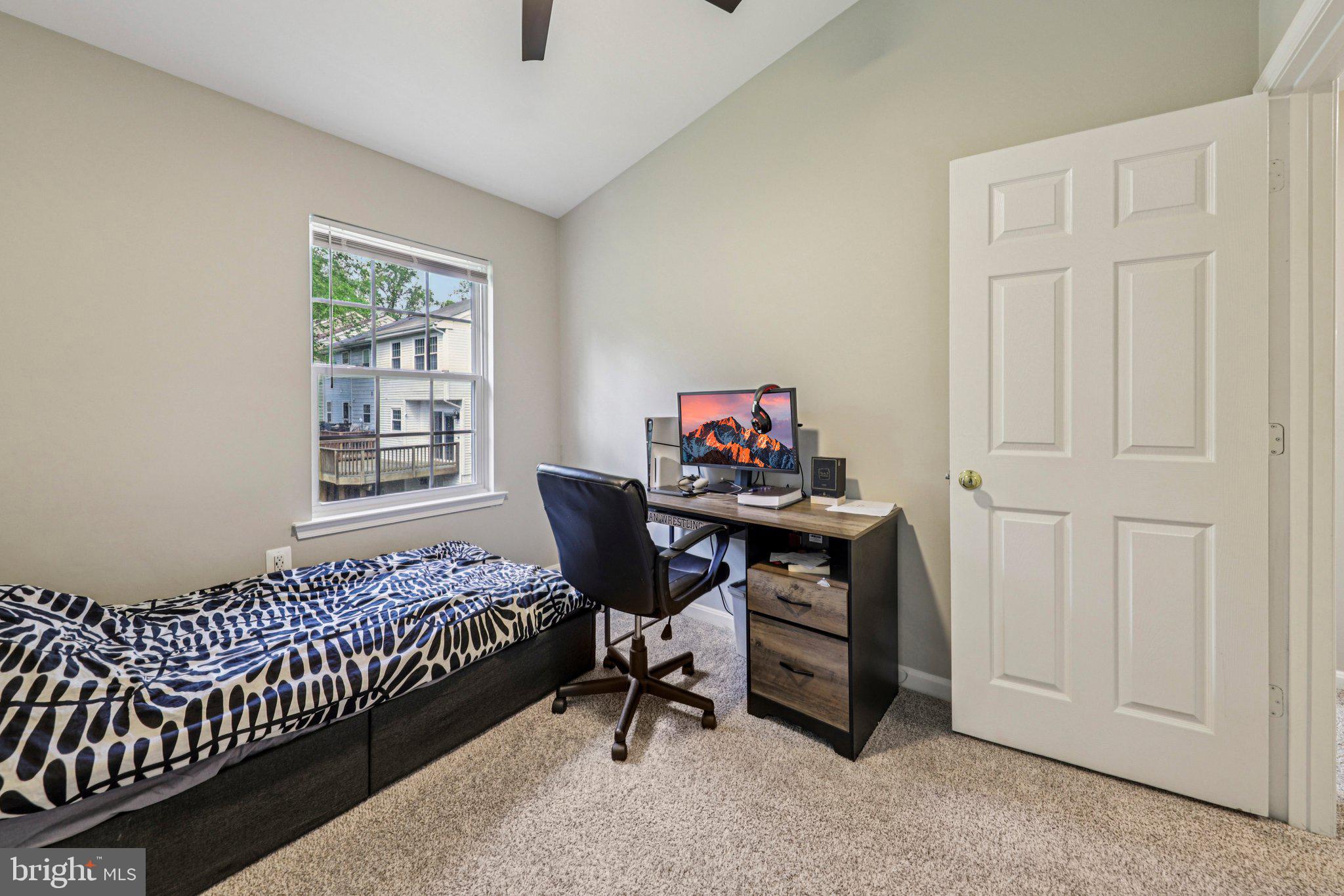 MONTCLAIR ST4 - Residential