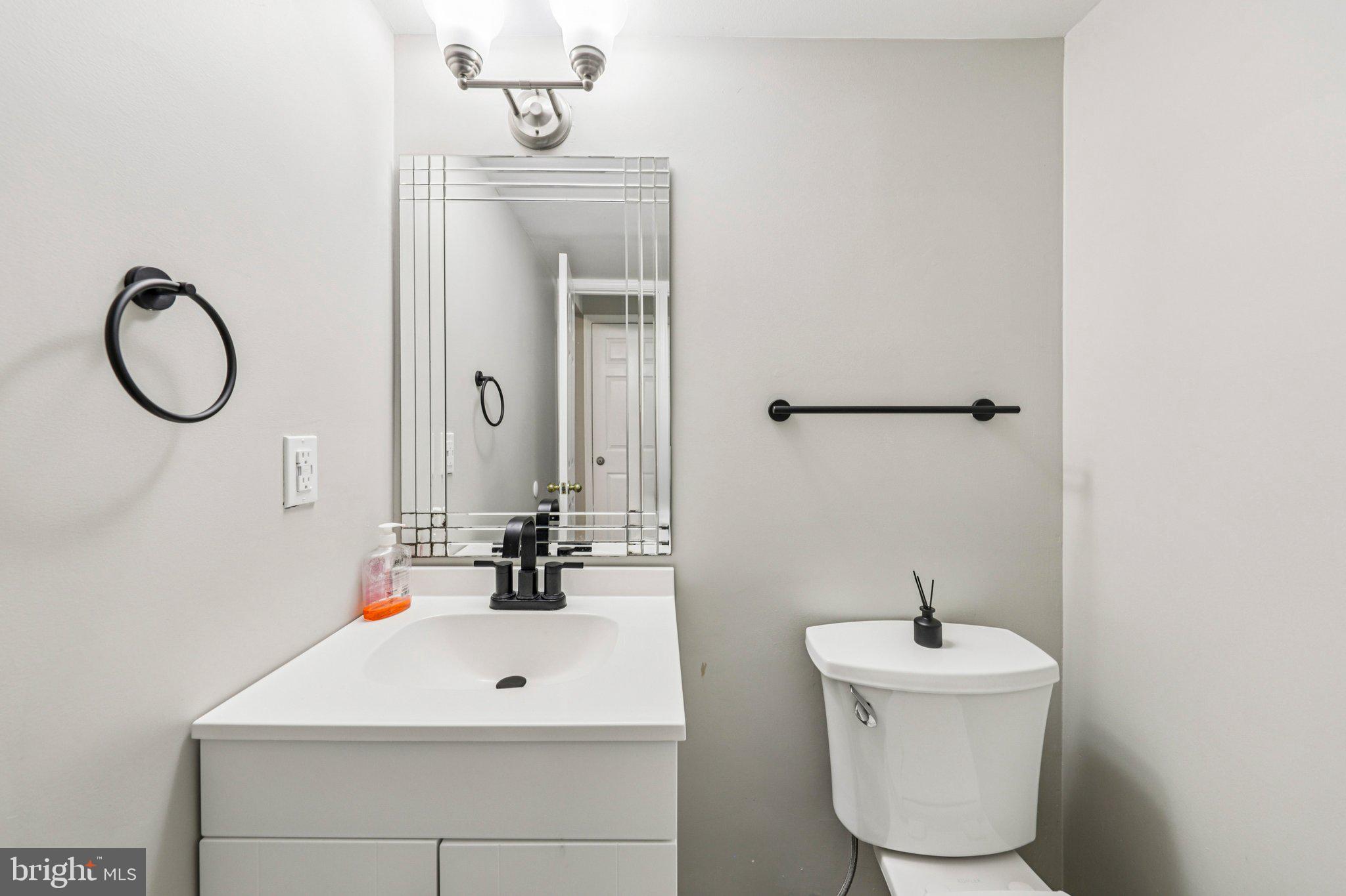 MONTCLAIR ST4 - Residential