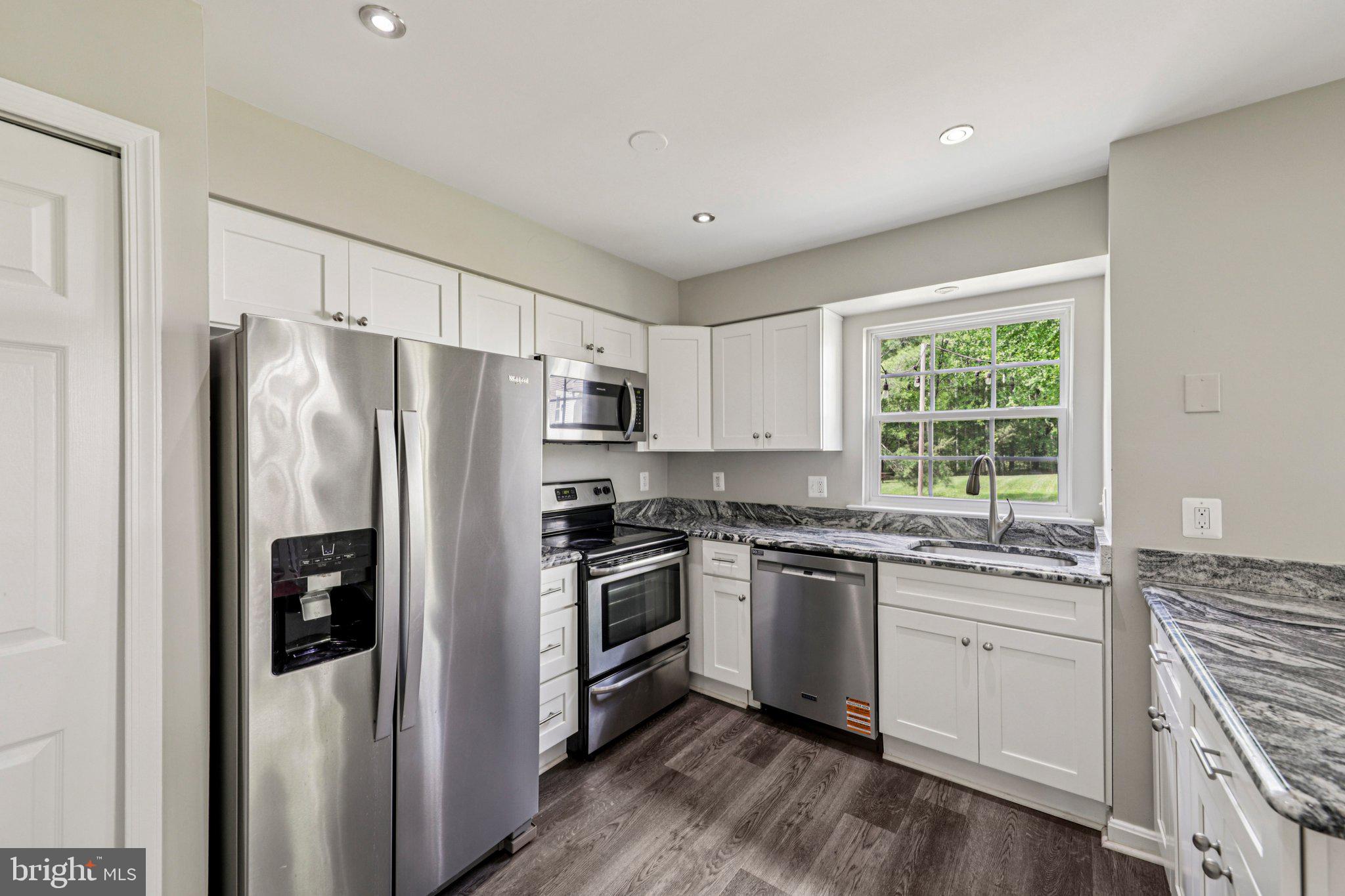 MONTCLAIR ST4 - Residential