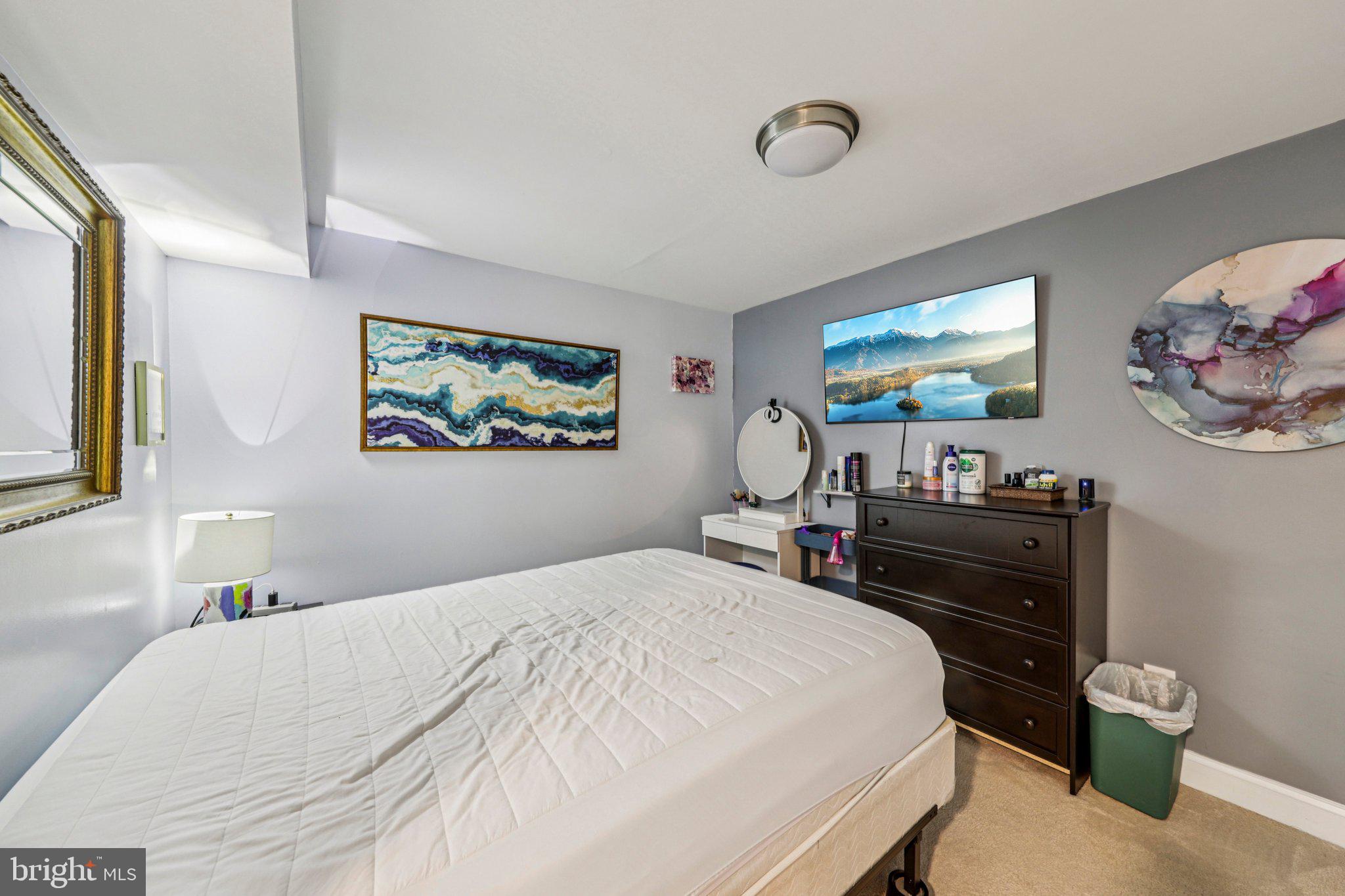 MONTCLAIR ST4 - Residential