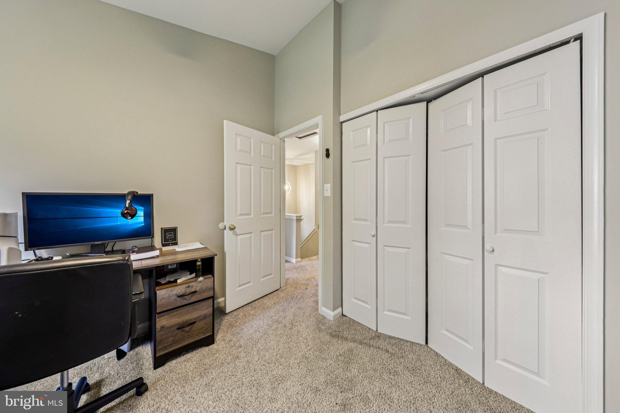 MONTCLAIR ST4 - Residential