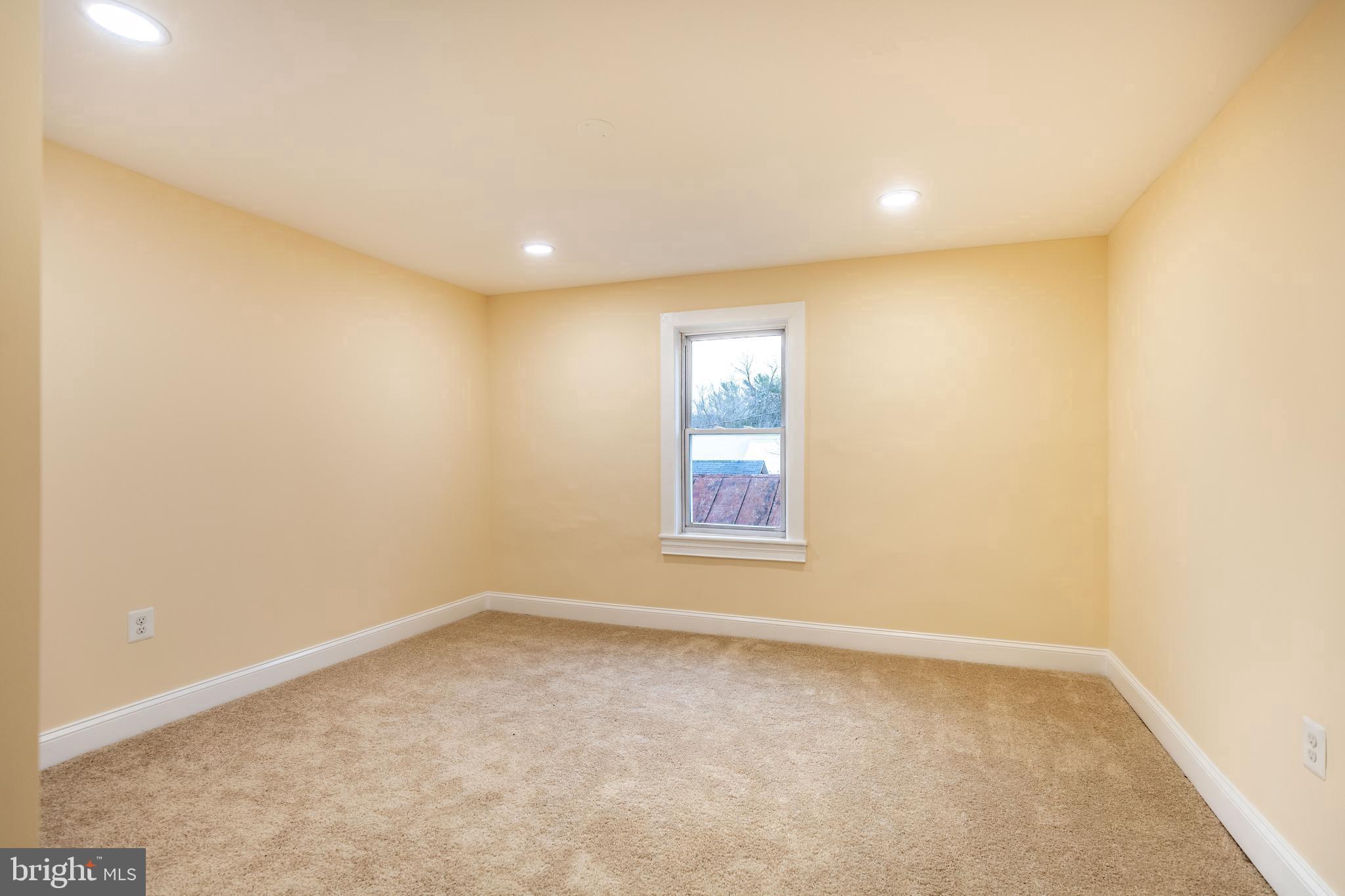 CLEAR SPRING - Residential Lease