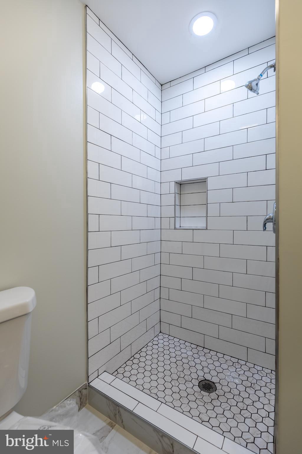 CLEAR SPRING - Residential Lease