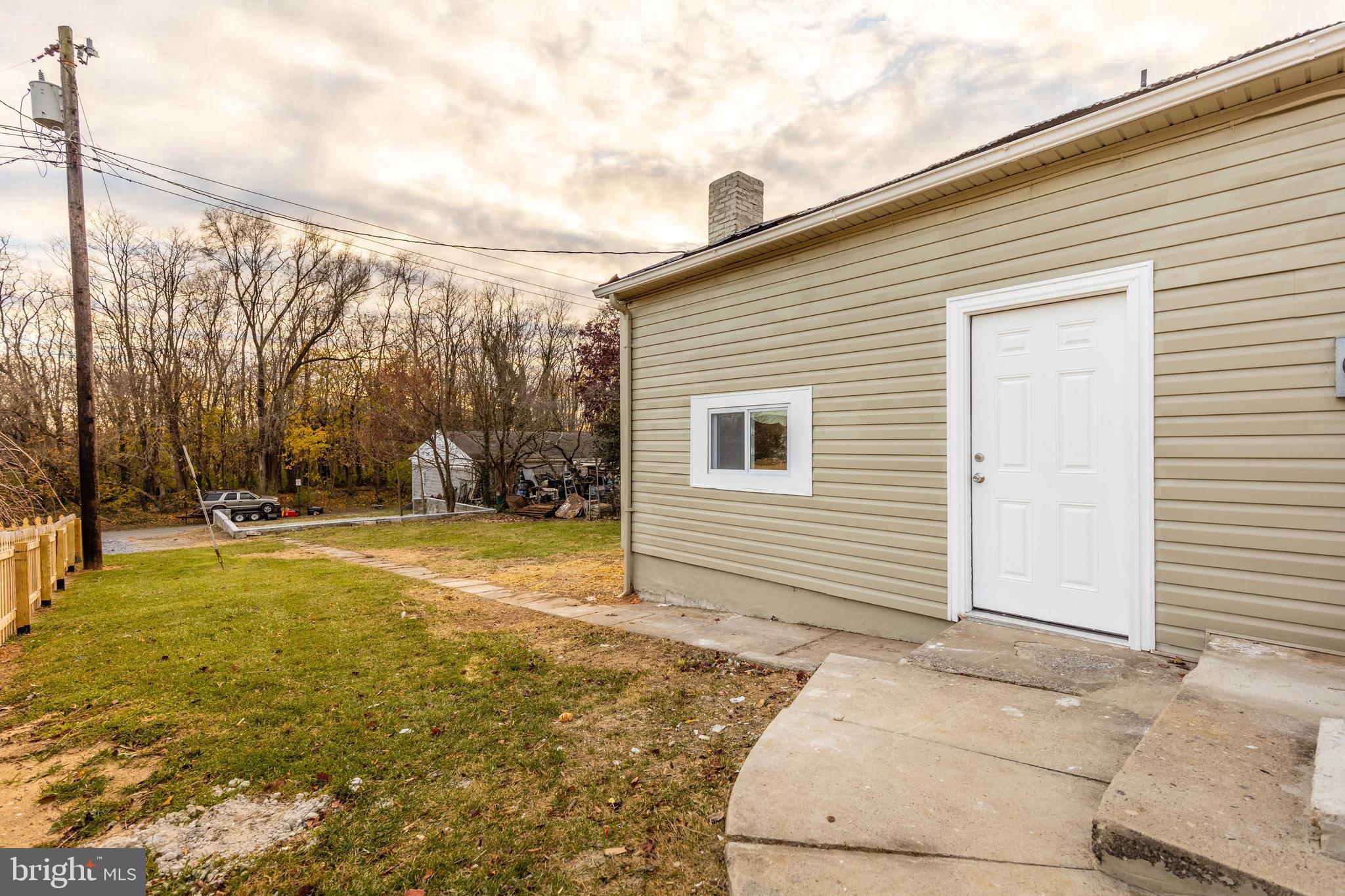 CLEAR SPRING - Residential Lease