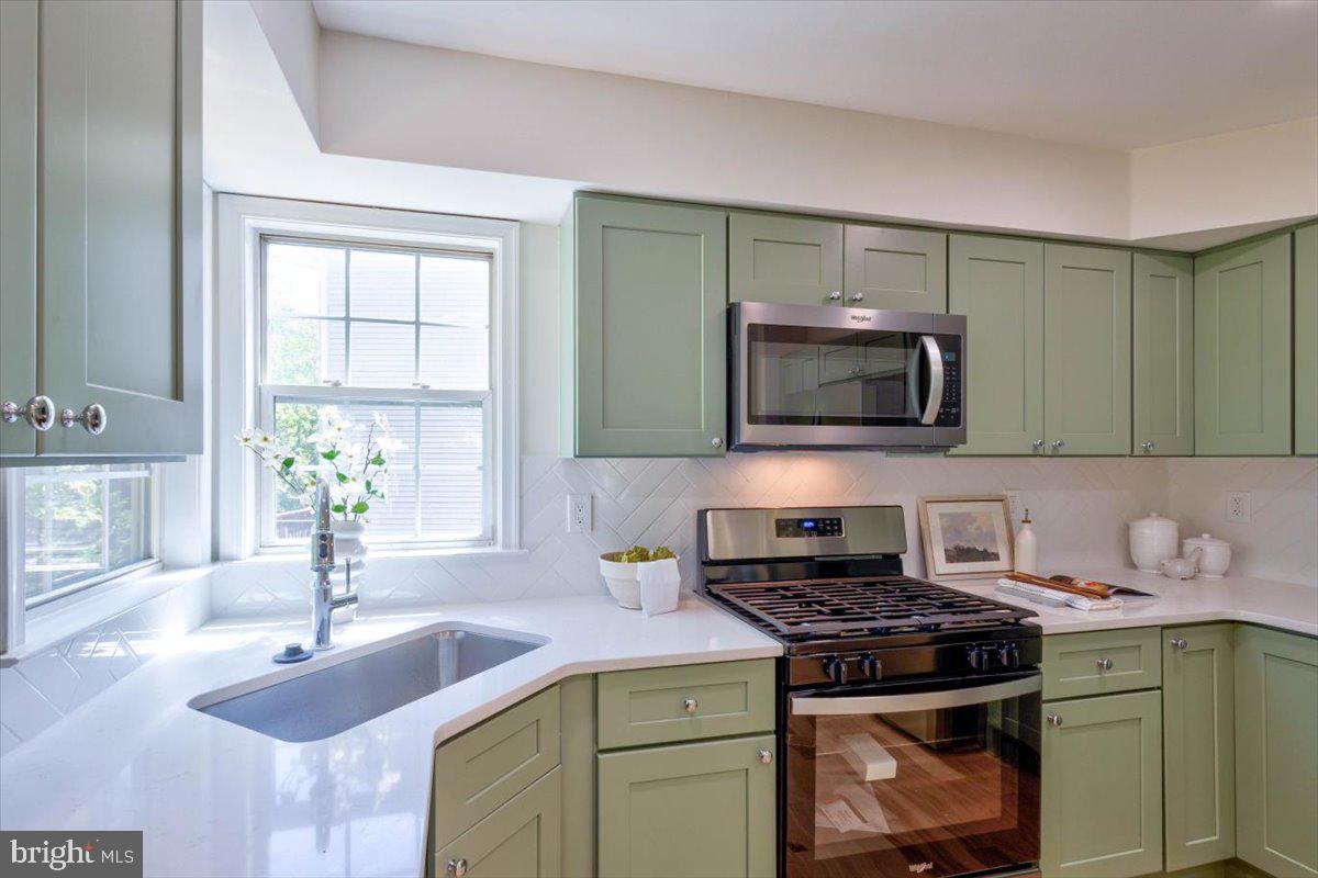 LONG BAR HARBOR - Residential
