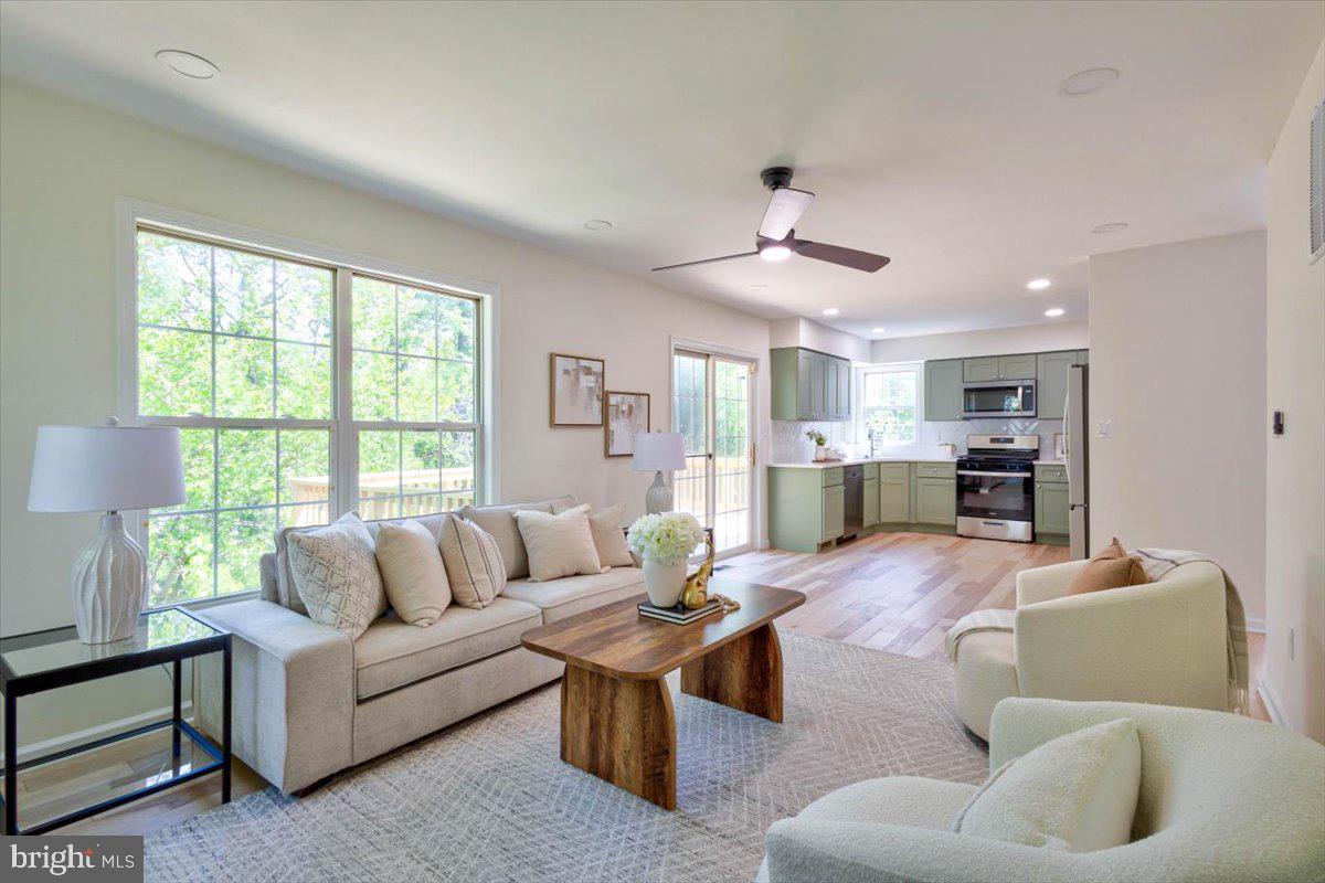 LONG BAR HARBOR - Residential