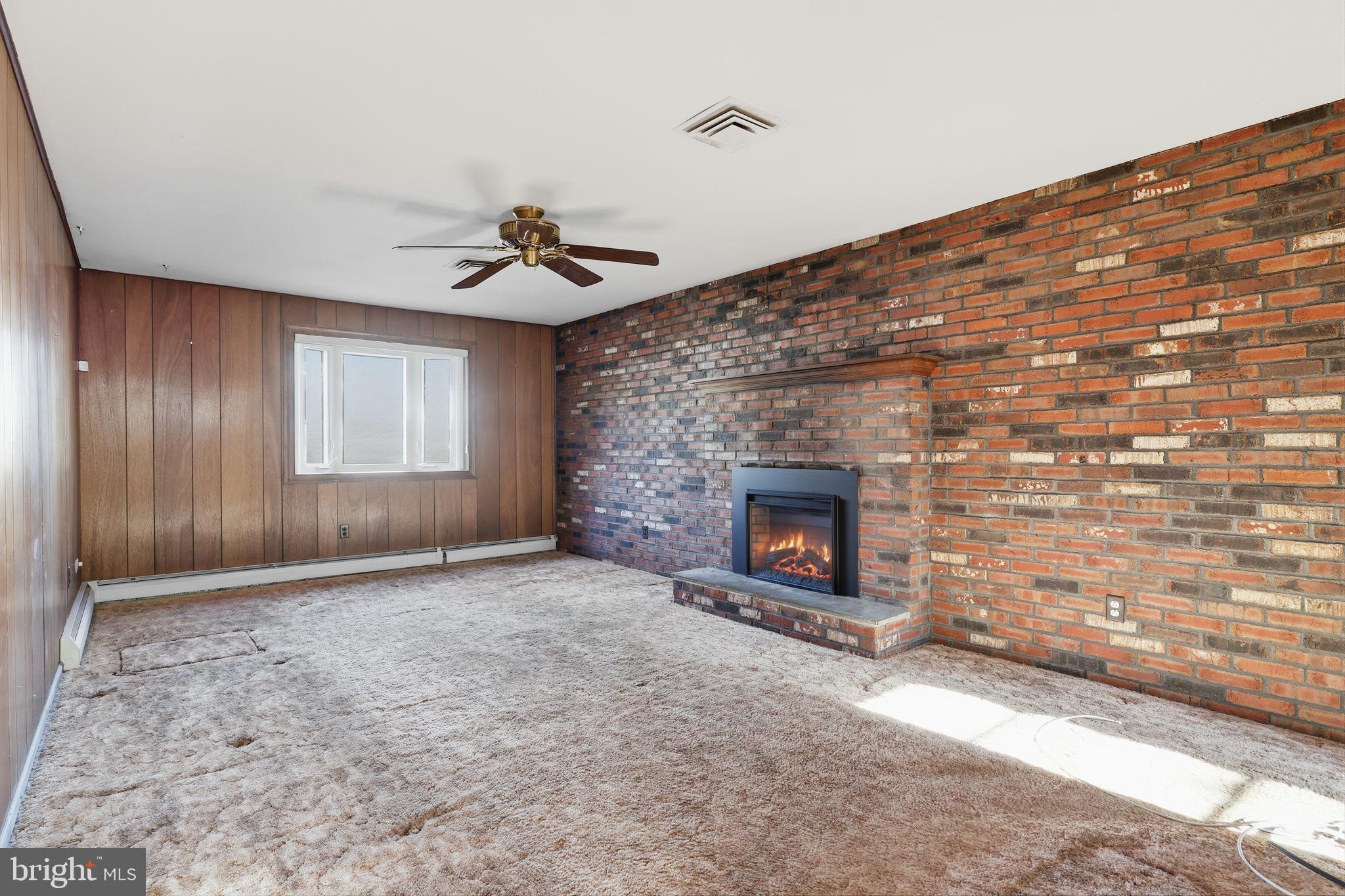 LANGHORNE TERRACE - Residential