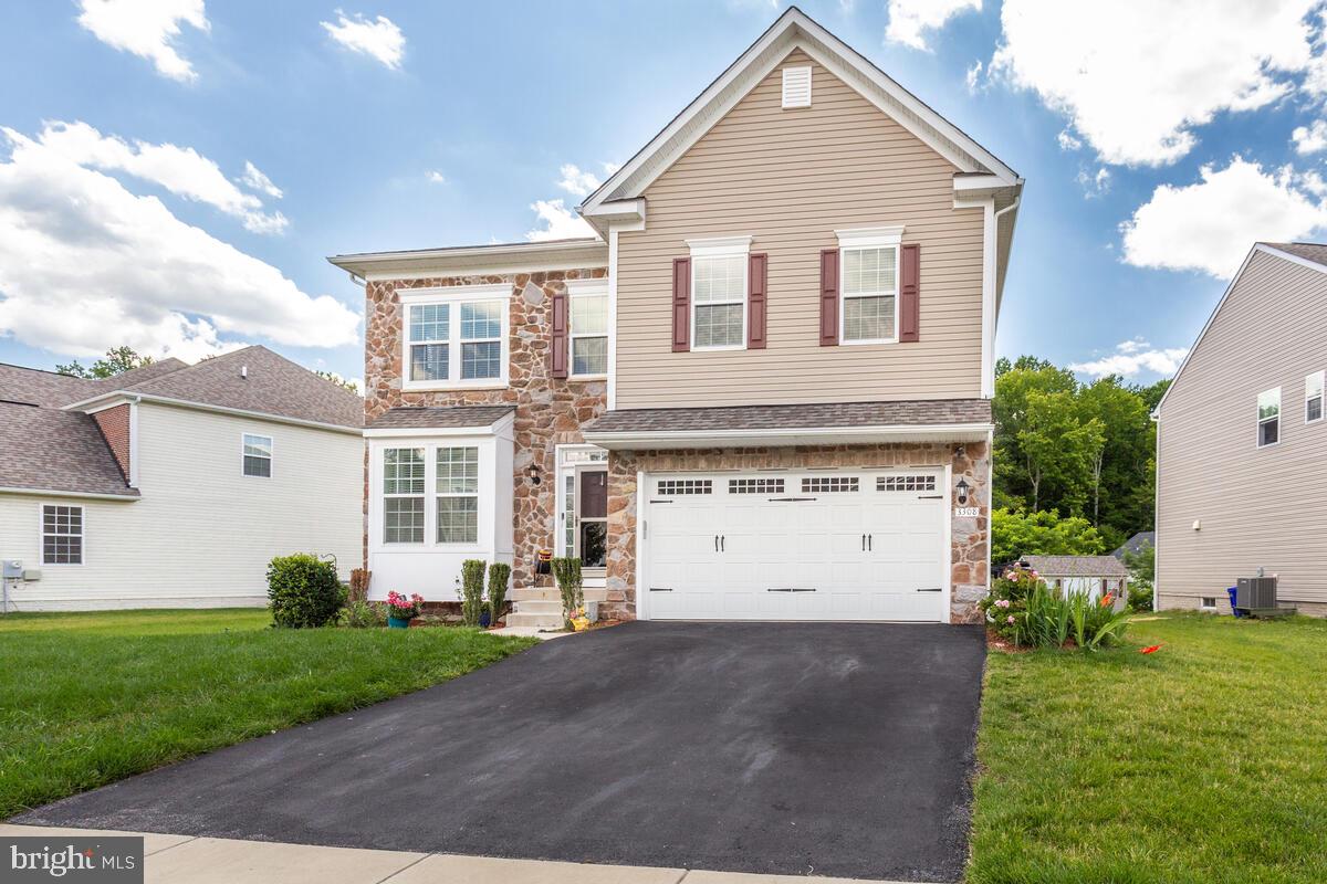 STONEGATE ESTATES - Residential