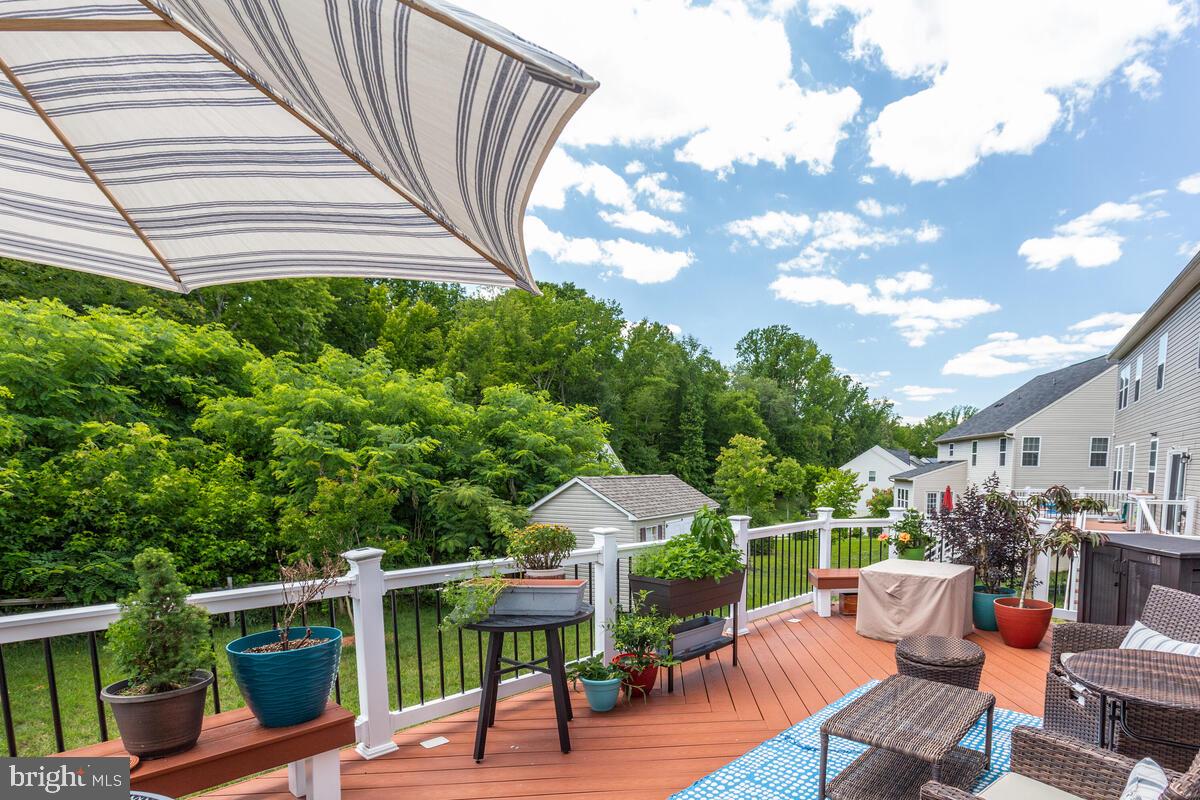 STONEGATE ESTATES - Residential