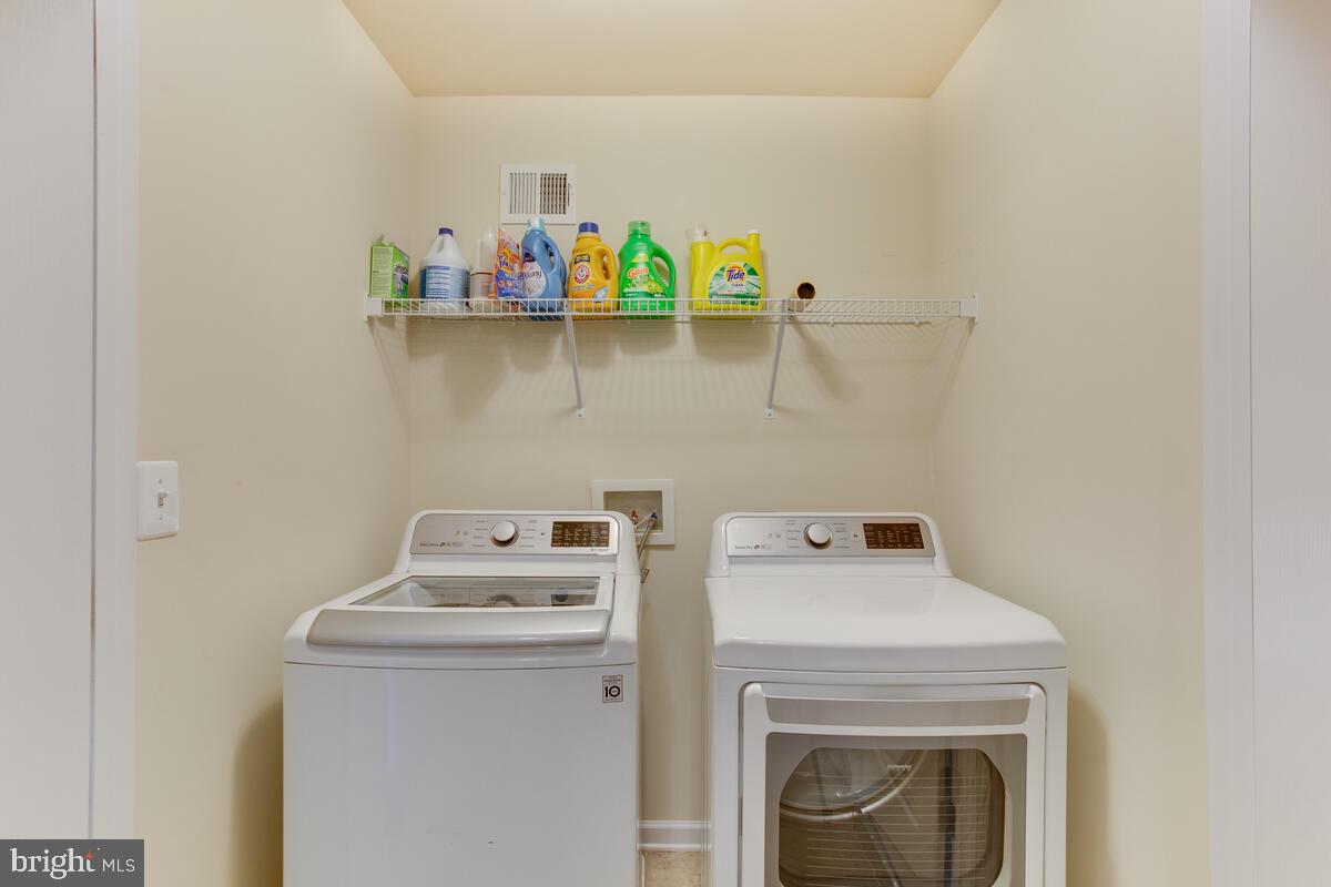 STONEGATE ESTATES - Residential