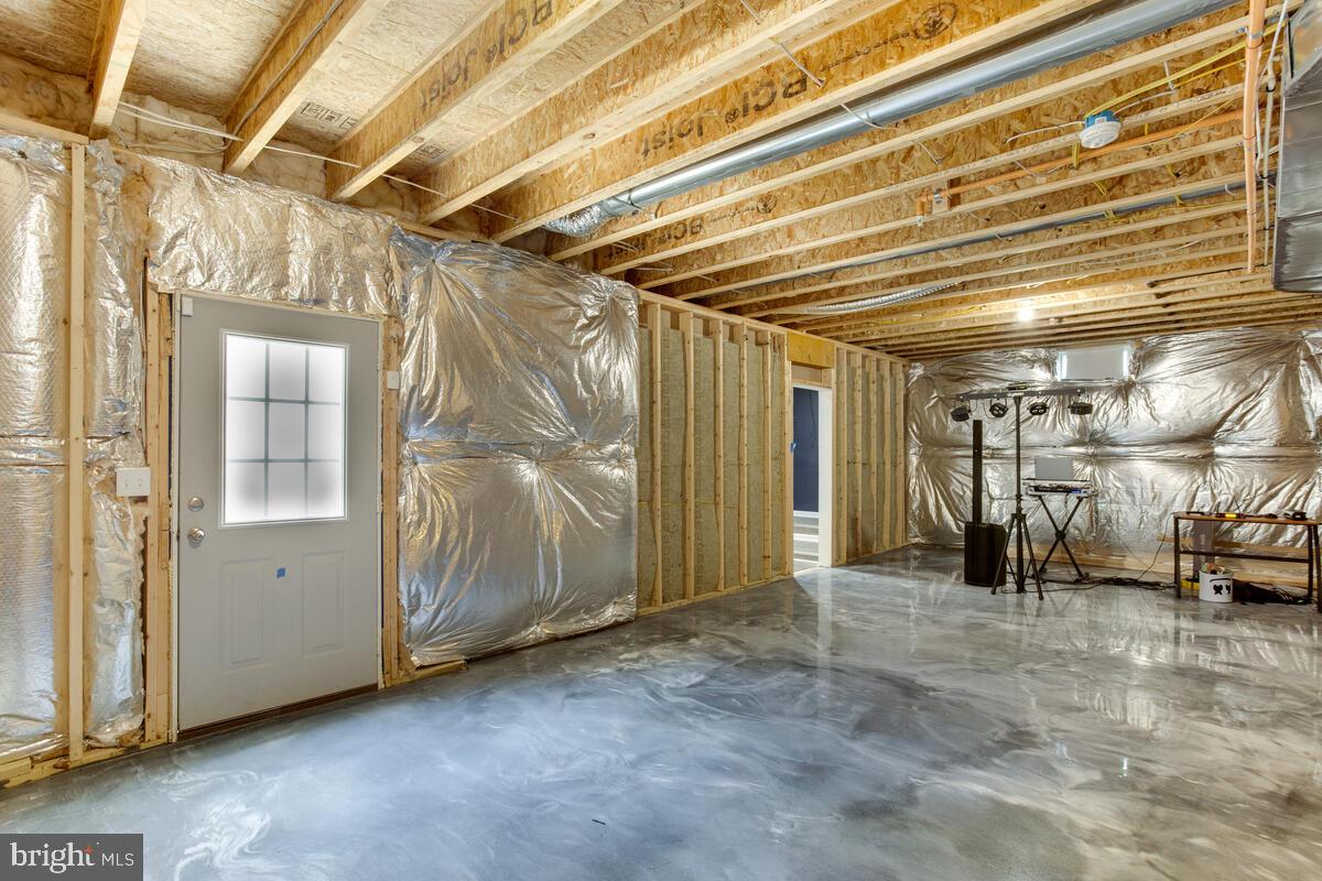 STONEGATE ESTATES - Residential