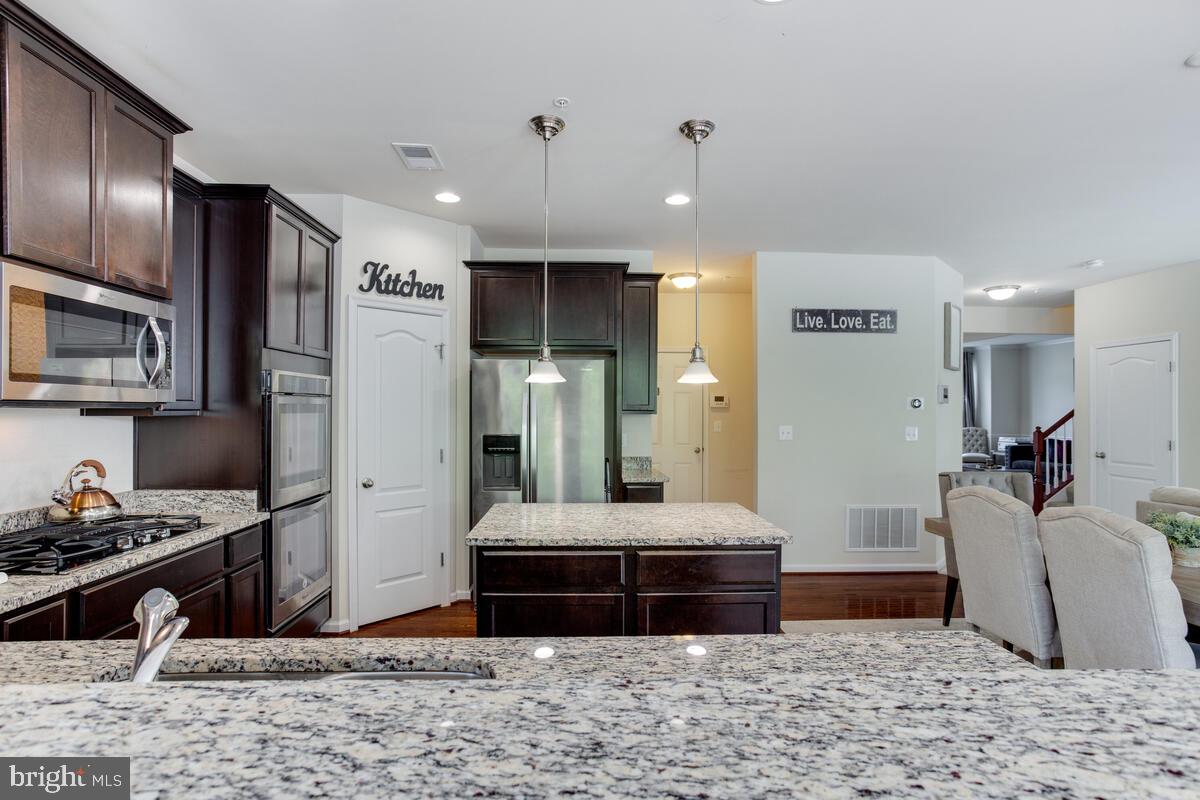 STONEGATE ESTATES - Residential