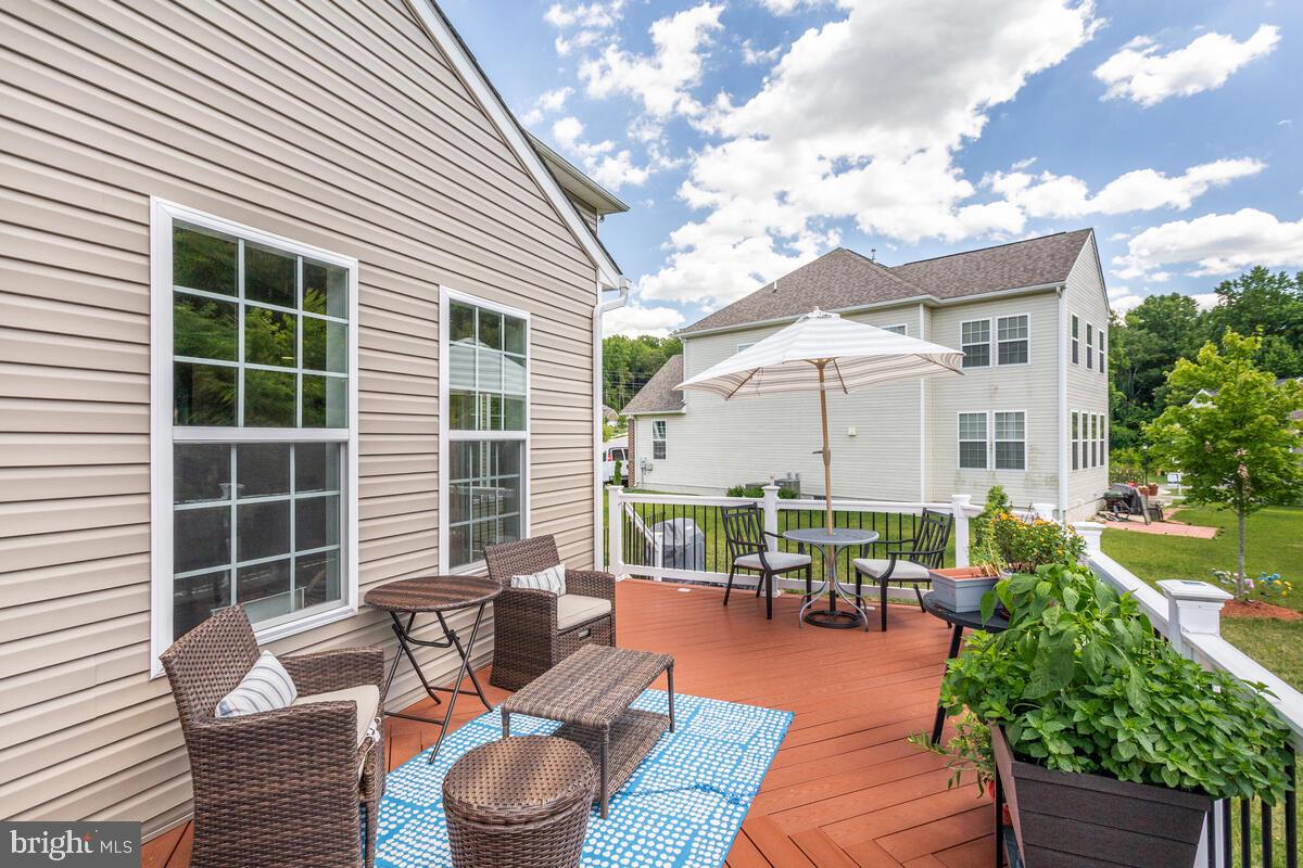 STONEGATE ESTATES - Residential