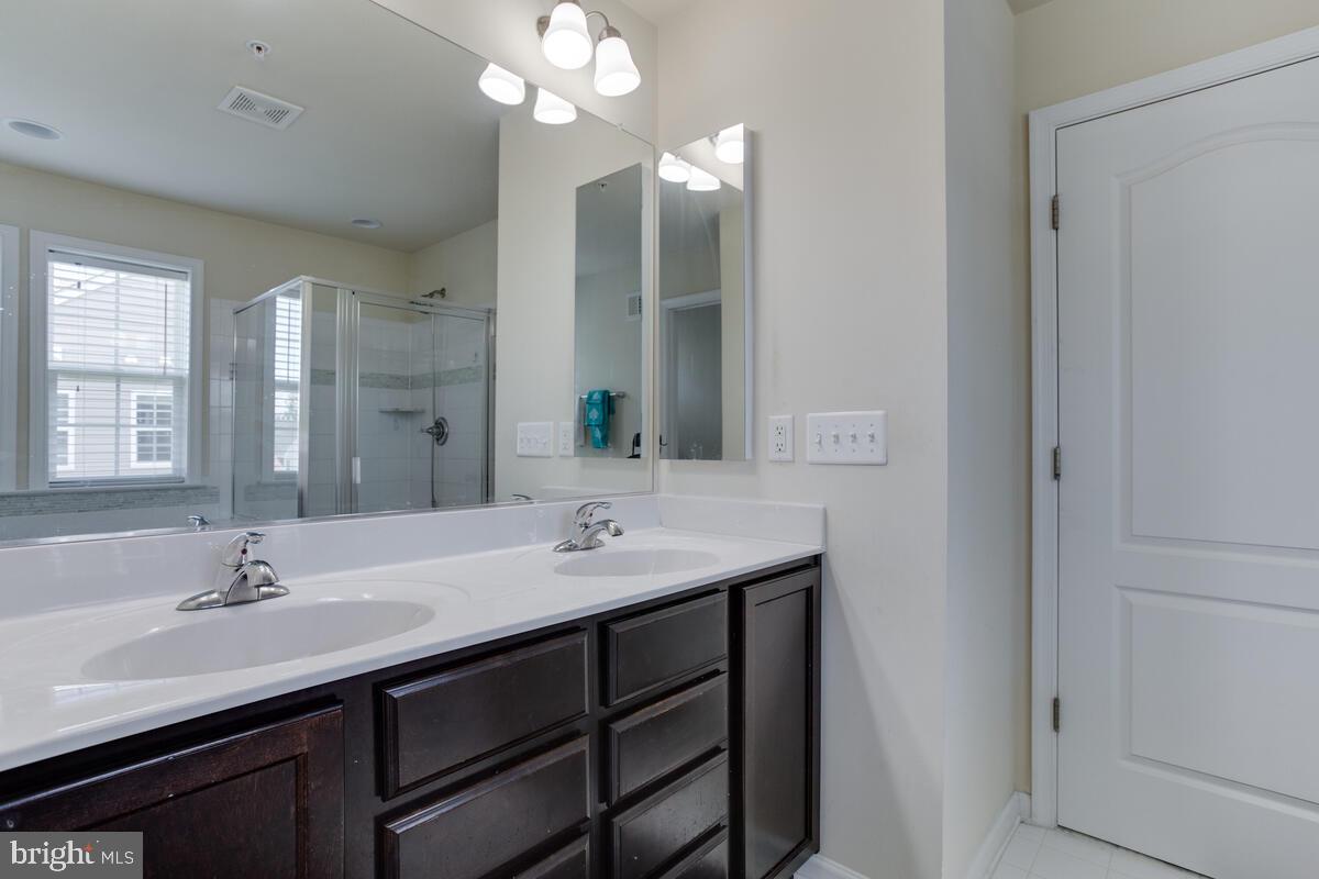 STONEGATE ESTATES - Residential