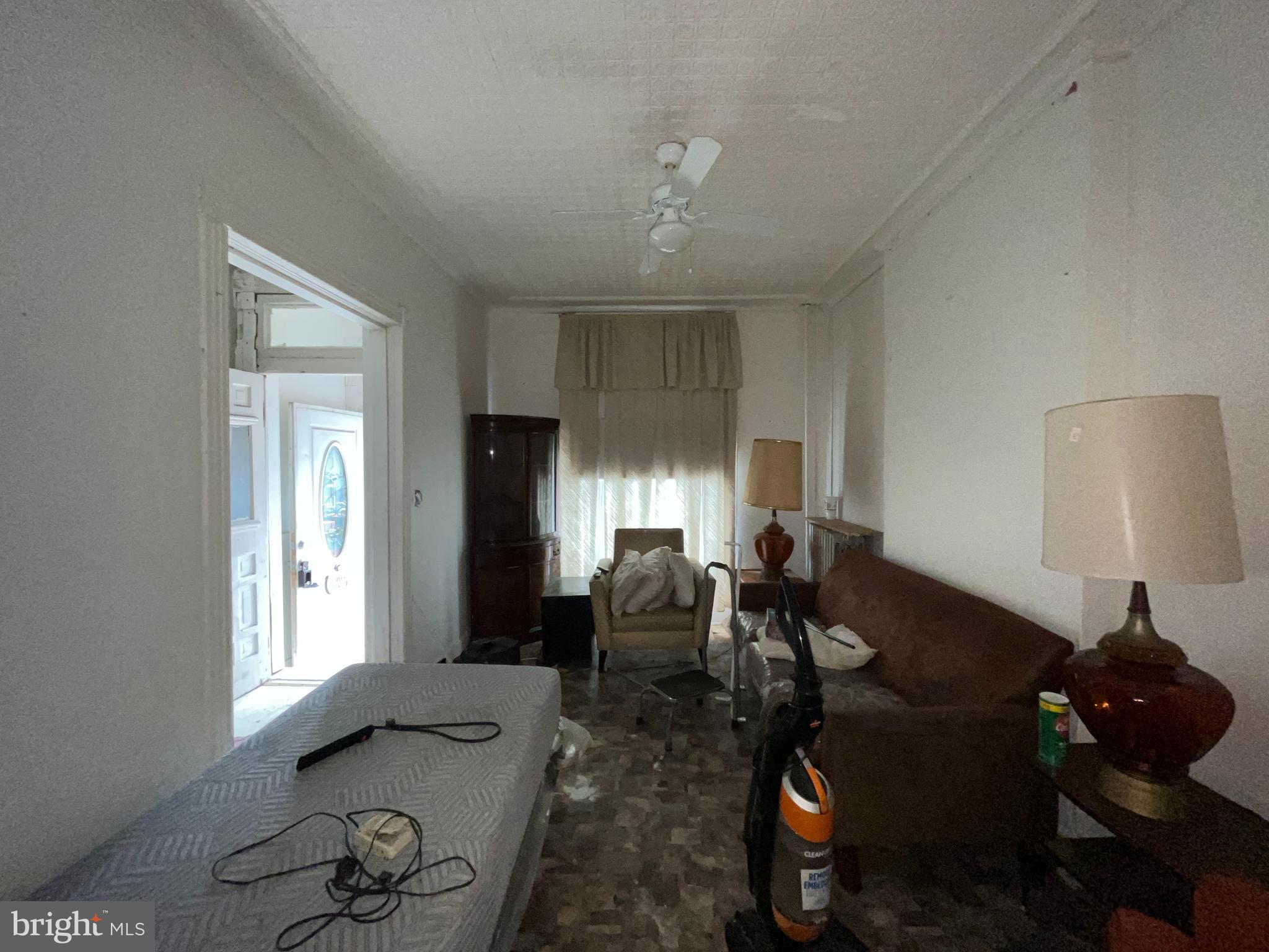 BROADWAY EAST - Residential