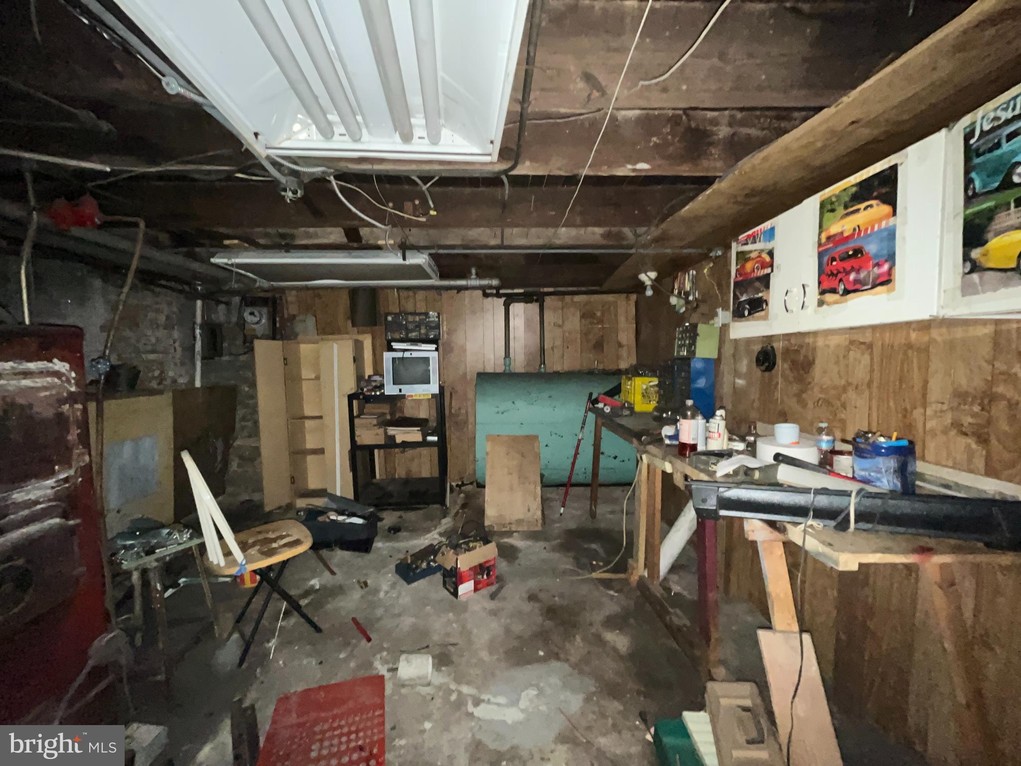 BROADWAY EAST - Residential