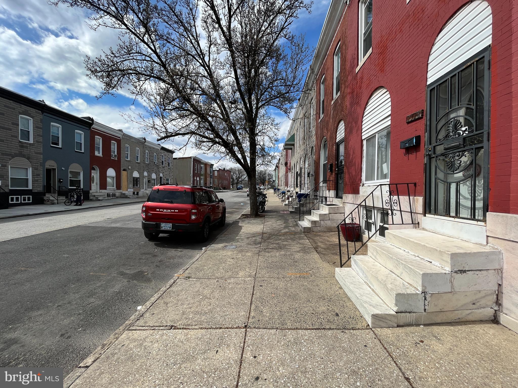 BROADWAY EAST - Residential