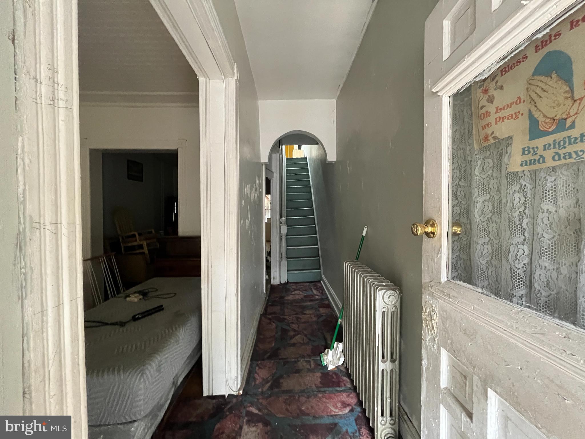 BROADWAY EAST - Residential