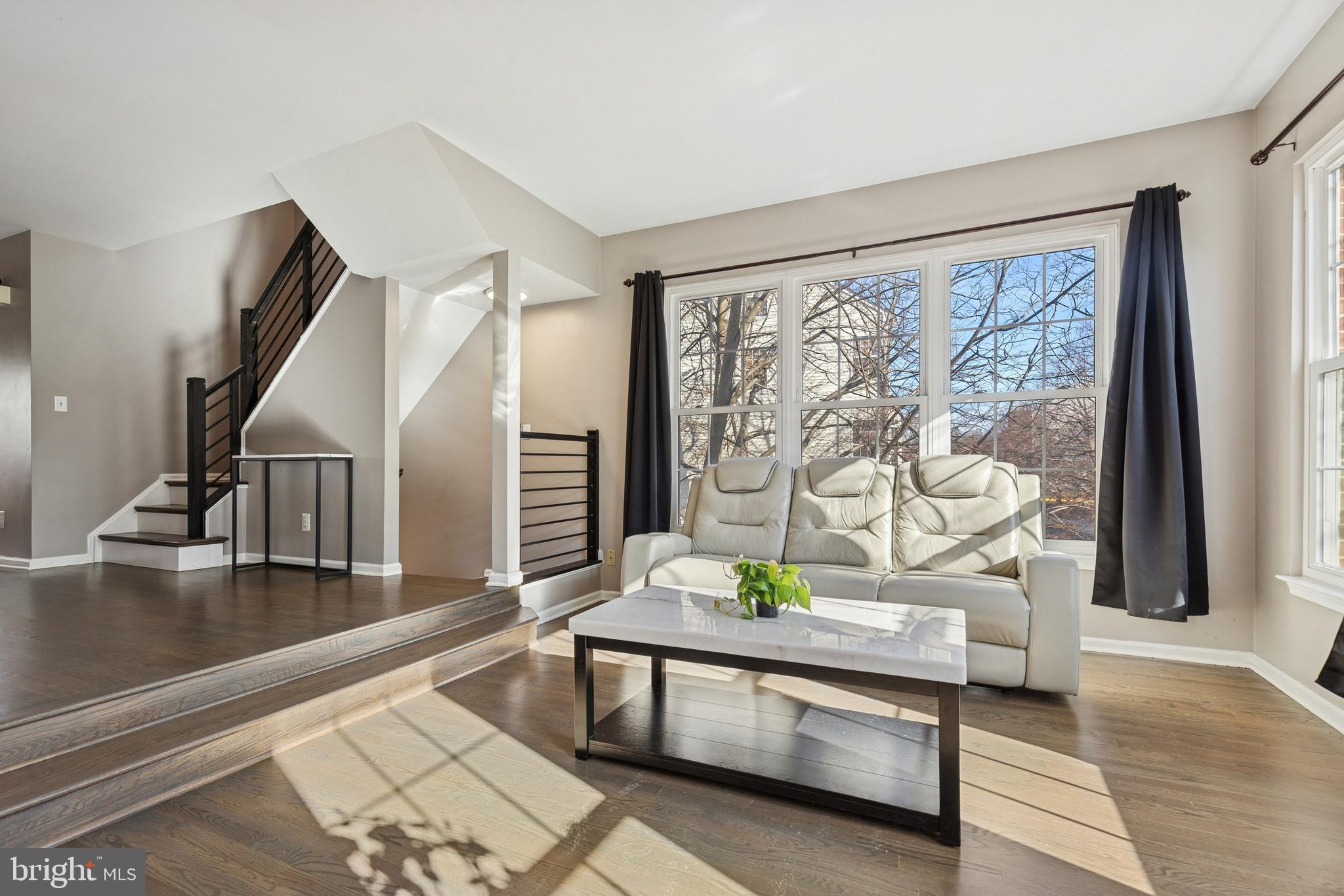 2558 JAMES MONROE CIRCLE