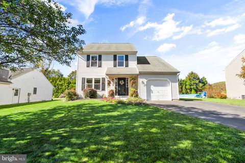 55 LAURA DRIVE BARTO PA 19504