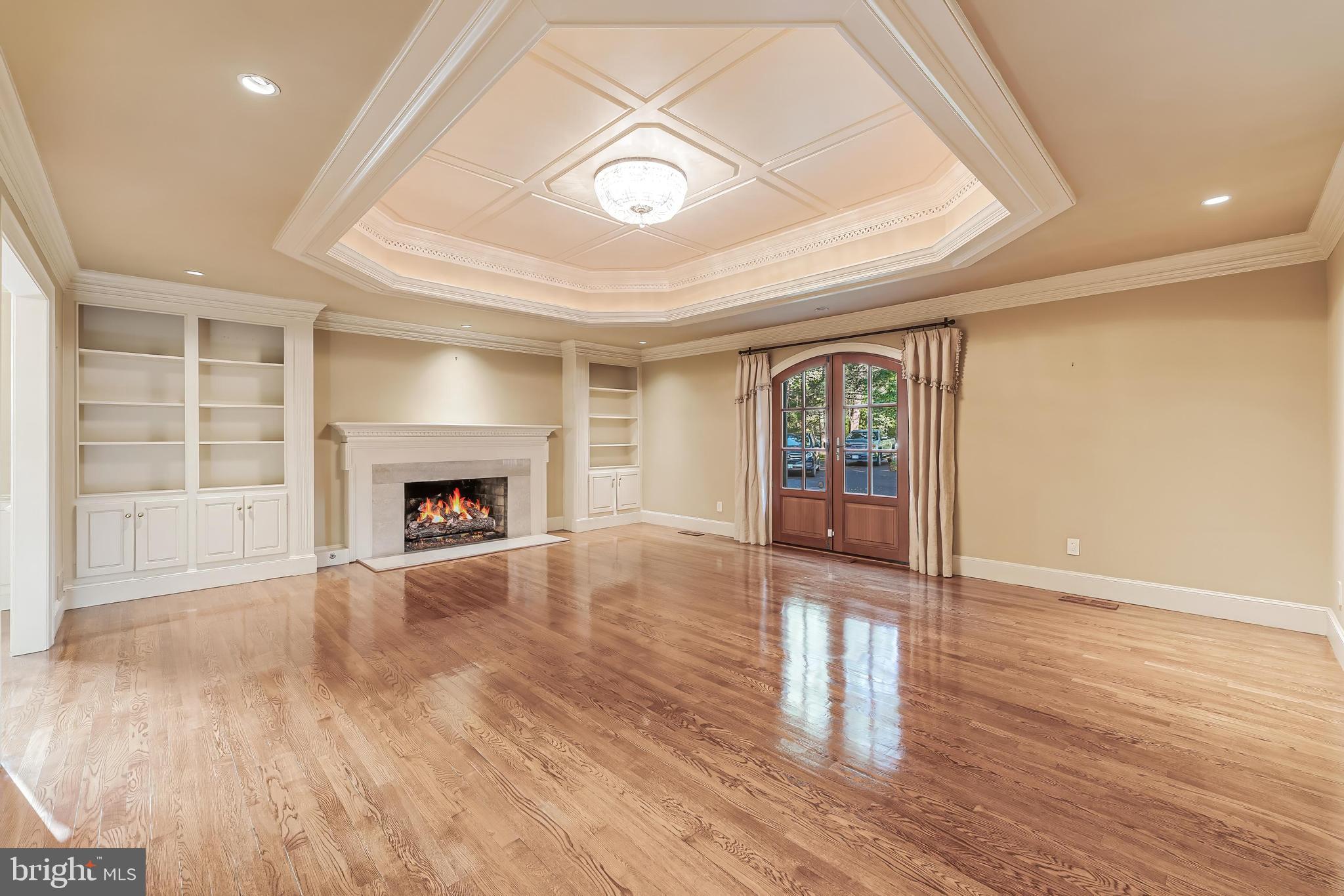 TALLY HO - Residential