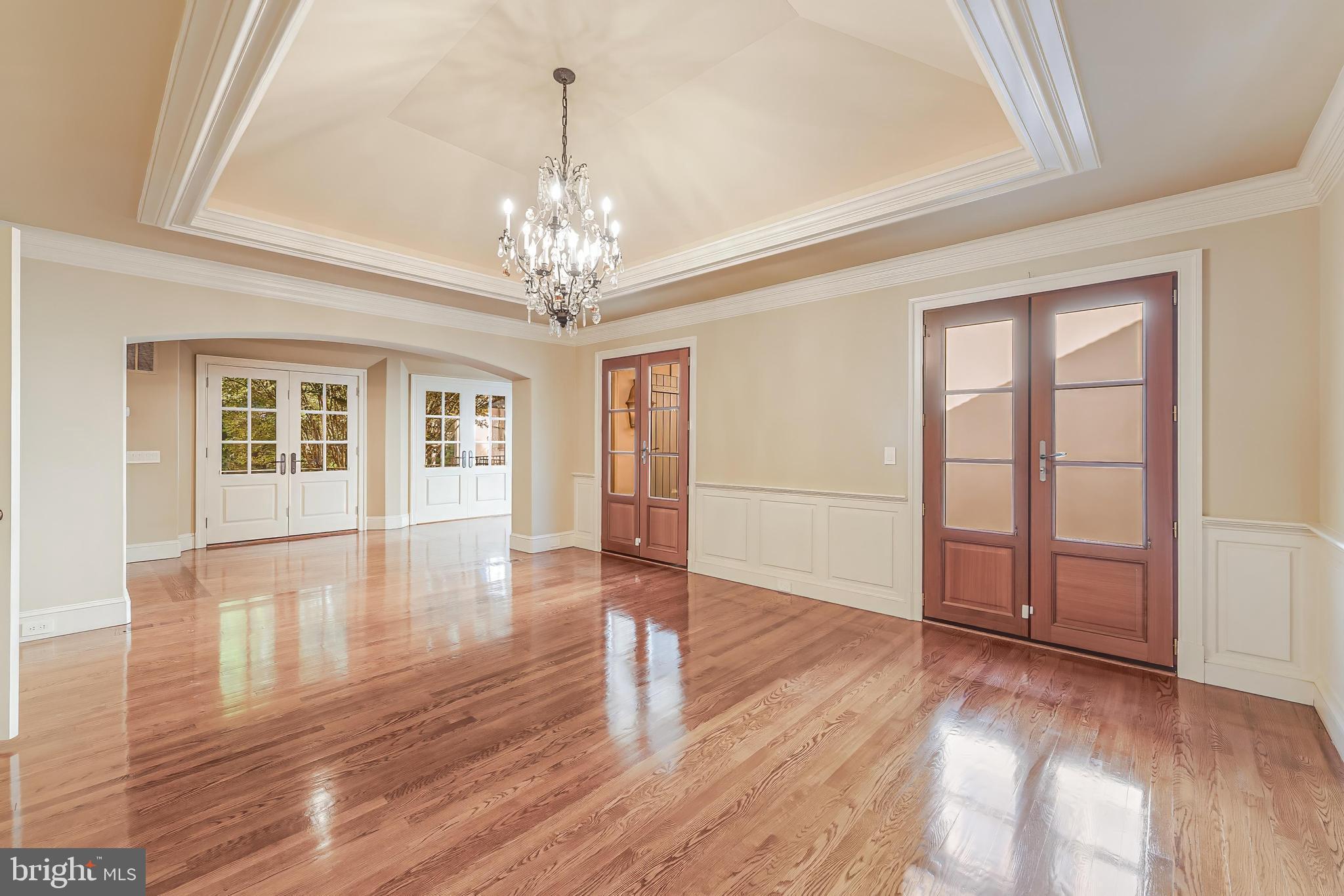 TALLY HO - Residential