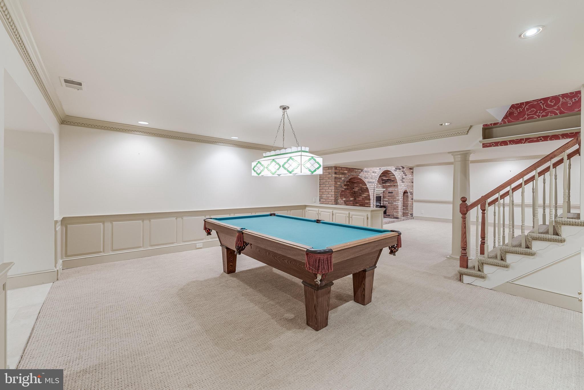 TALLY HO - Residential