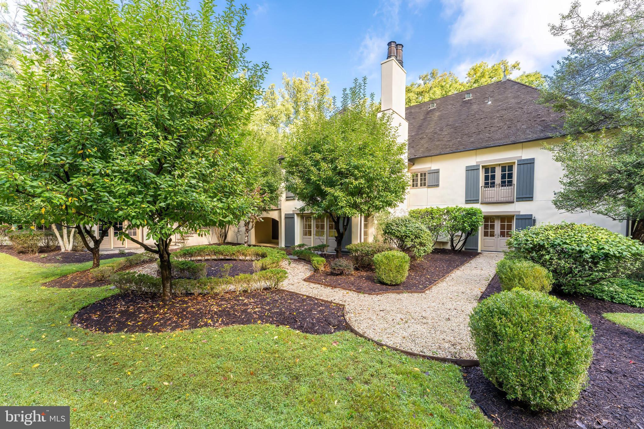 TALLY HO - Residential