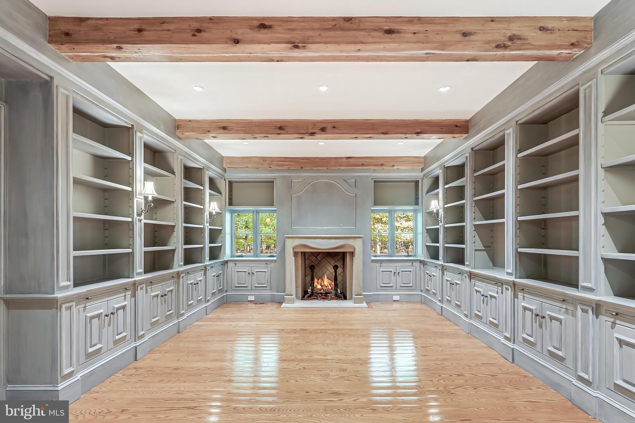 TALLY HO - Residential