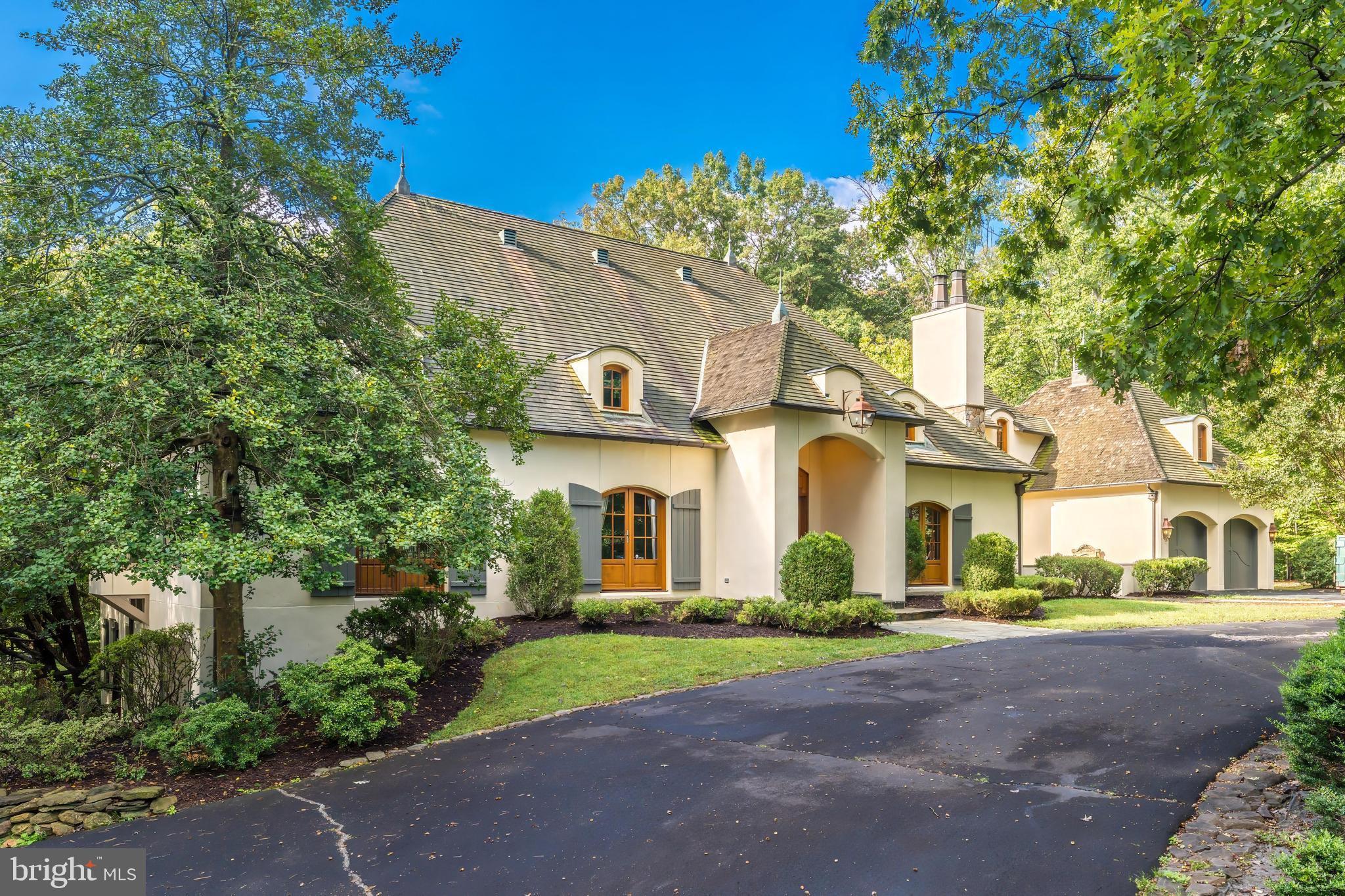 TALLY HO - Residential