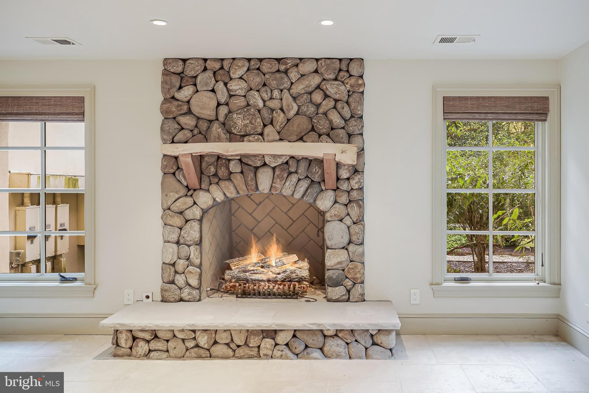 TALLY HO - Residential