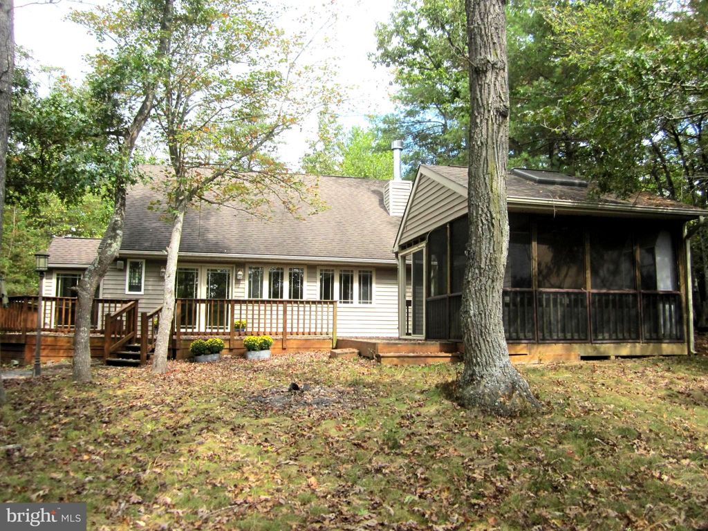 Photo of 17 Davis Court, BASYE, VA 22810 (MLS # VASH2012326)
