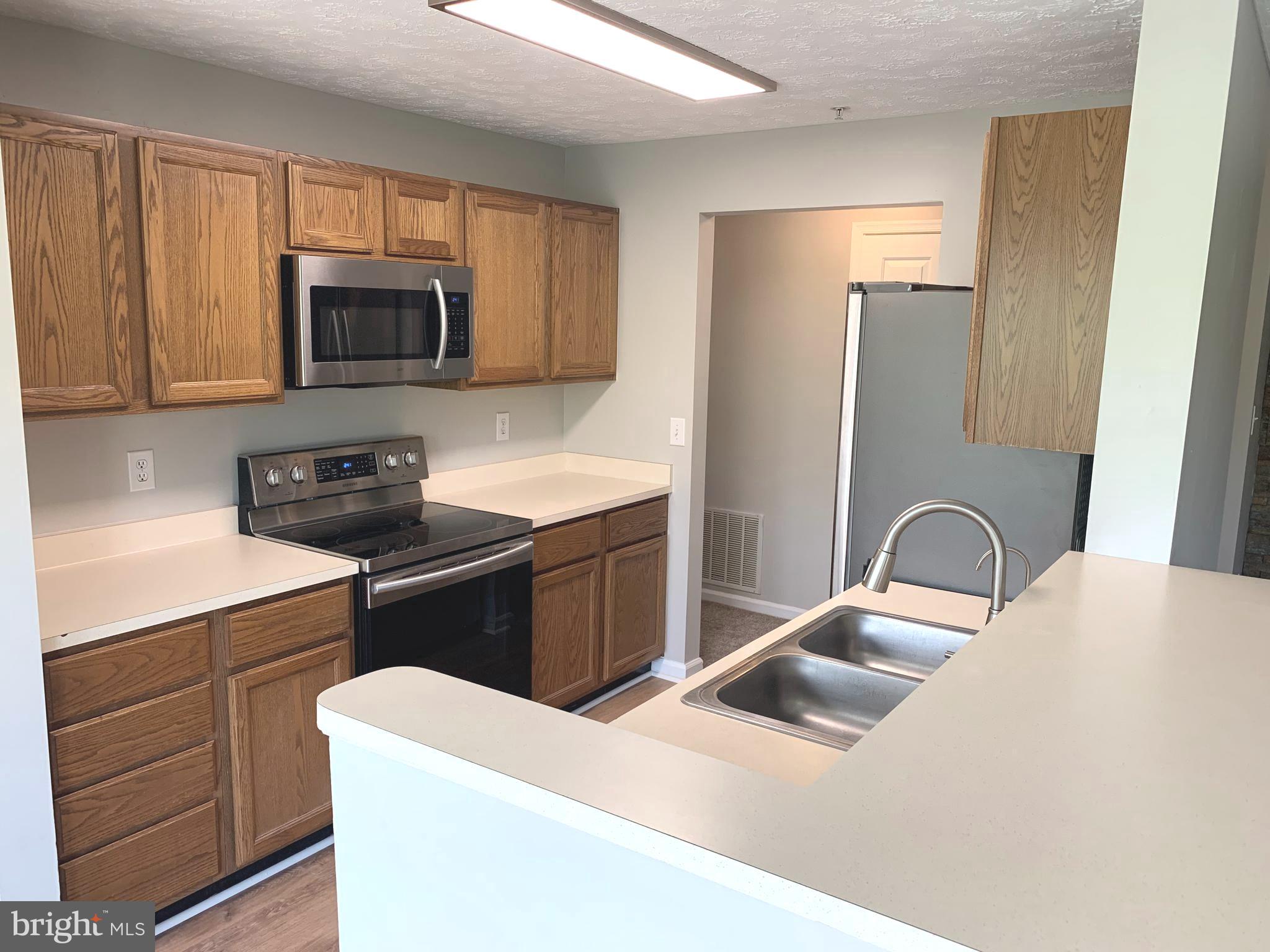 PINEY ORCHARD - Residential Lease