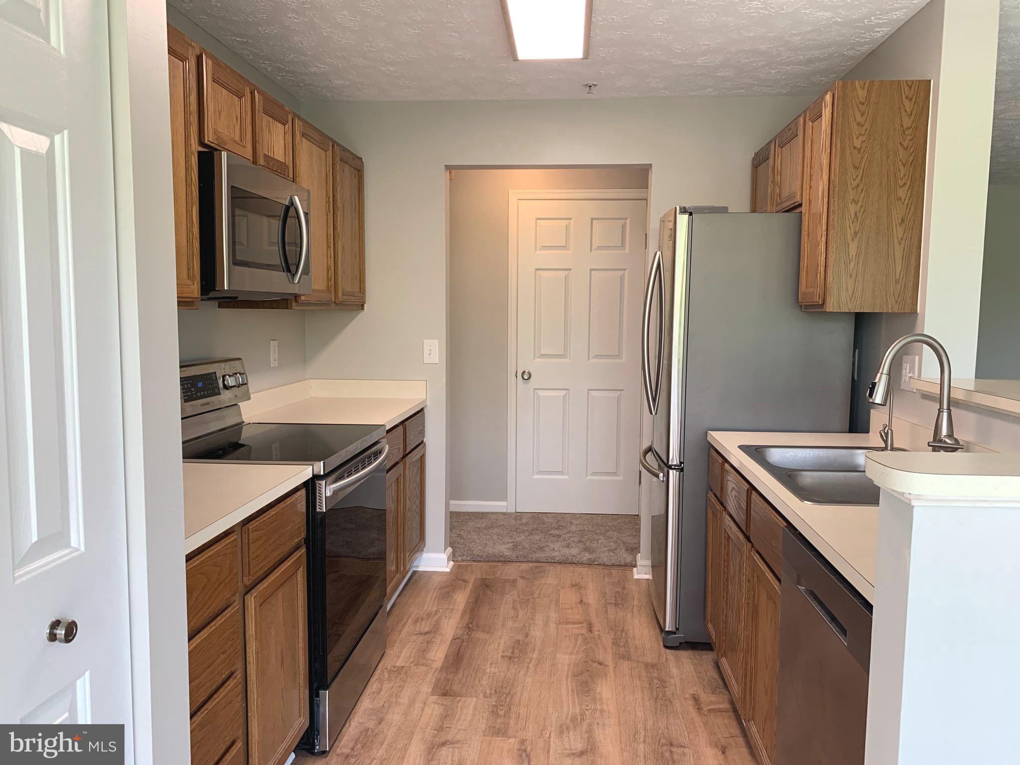 PINEY ORCHARD - Residential Lease