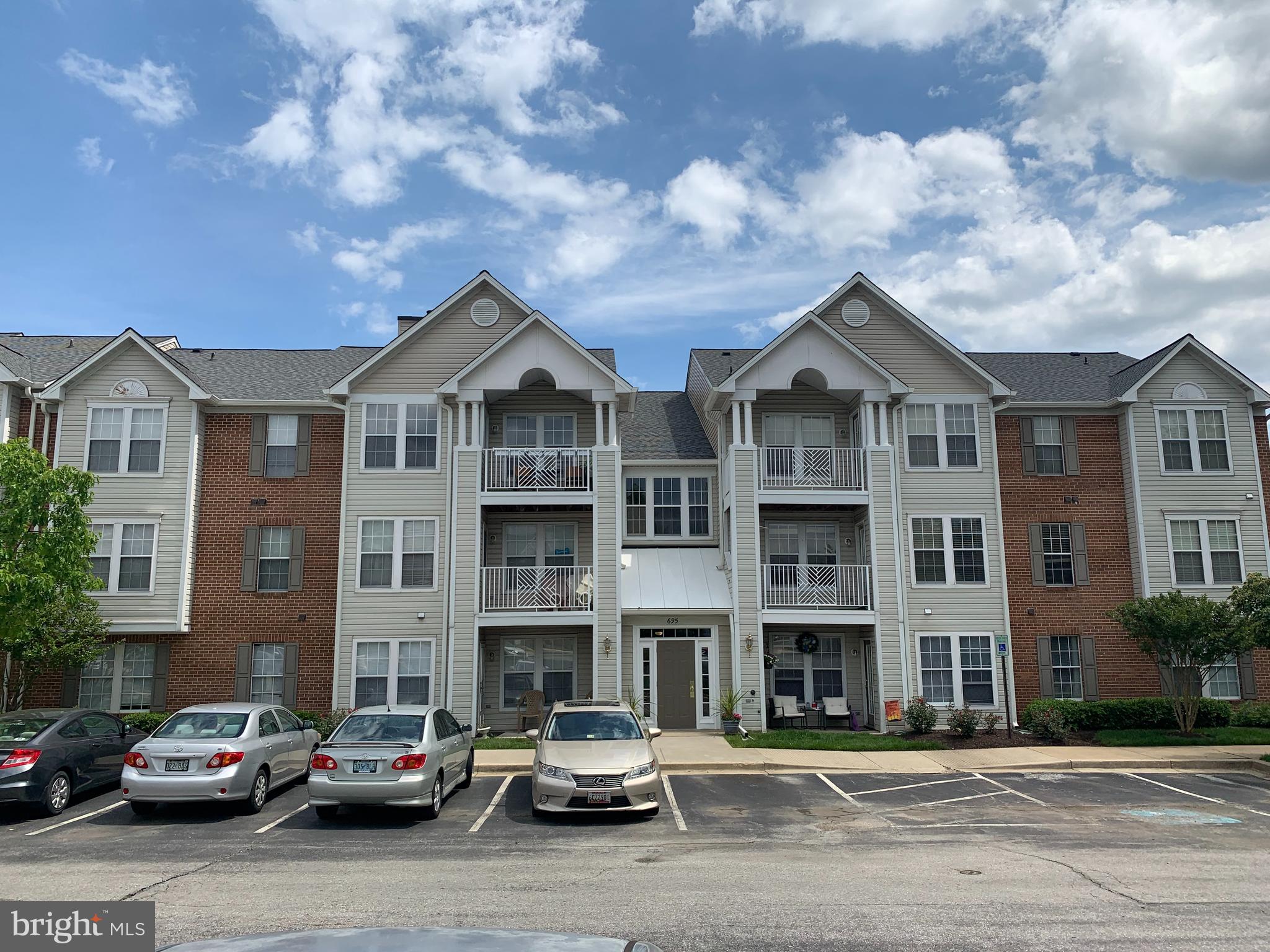 PINEY ORCHARD - Residential Lease