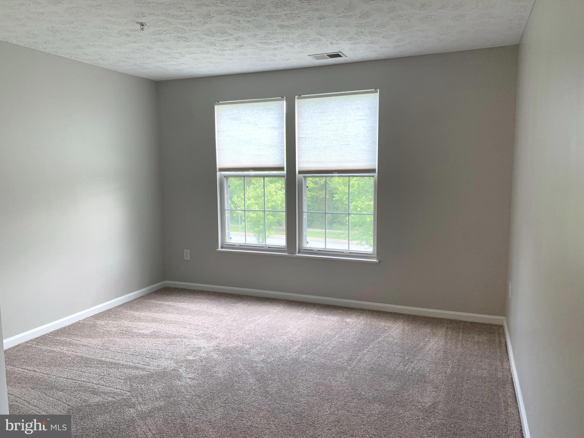 PINEY ORCHARD - Residential Lease