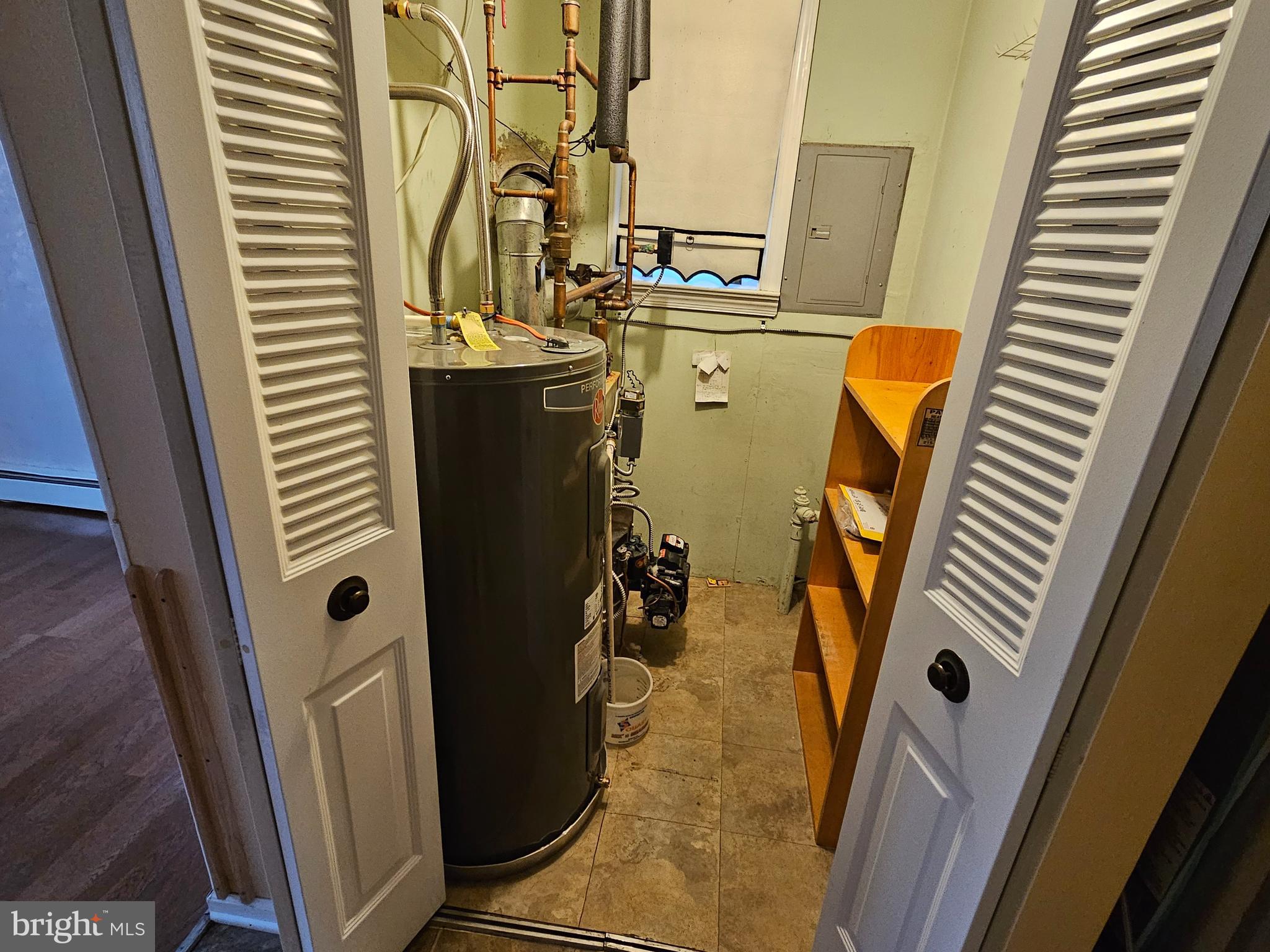 EDDINGTON GDNS - Residential