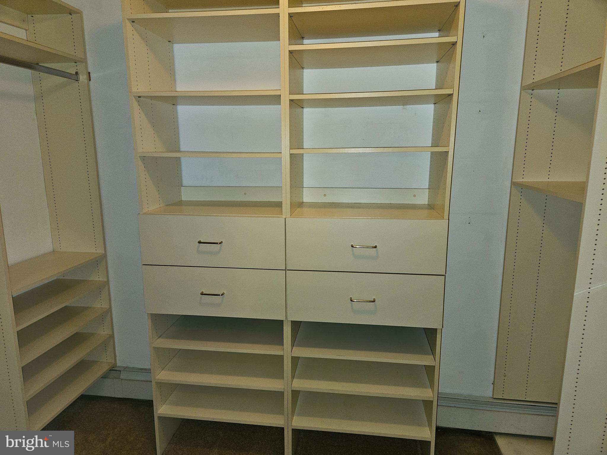 EDDINGTON GDNS - Residential